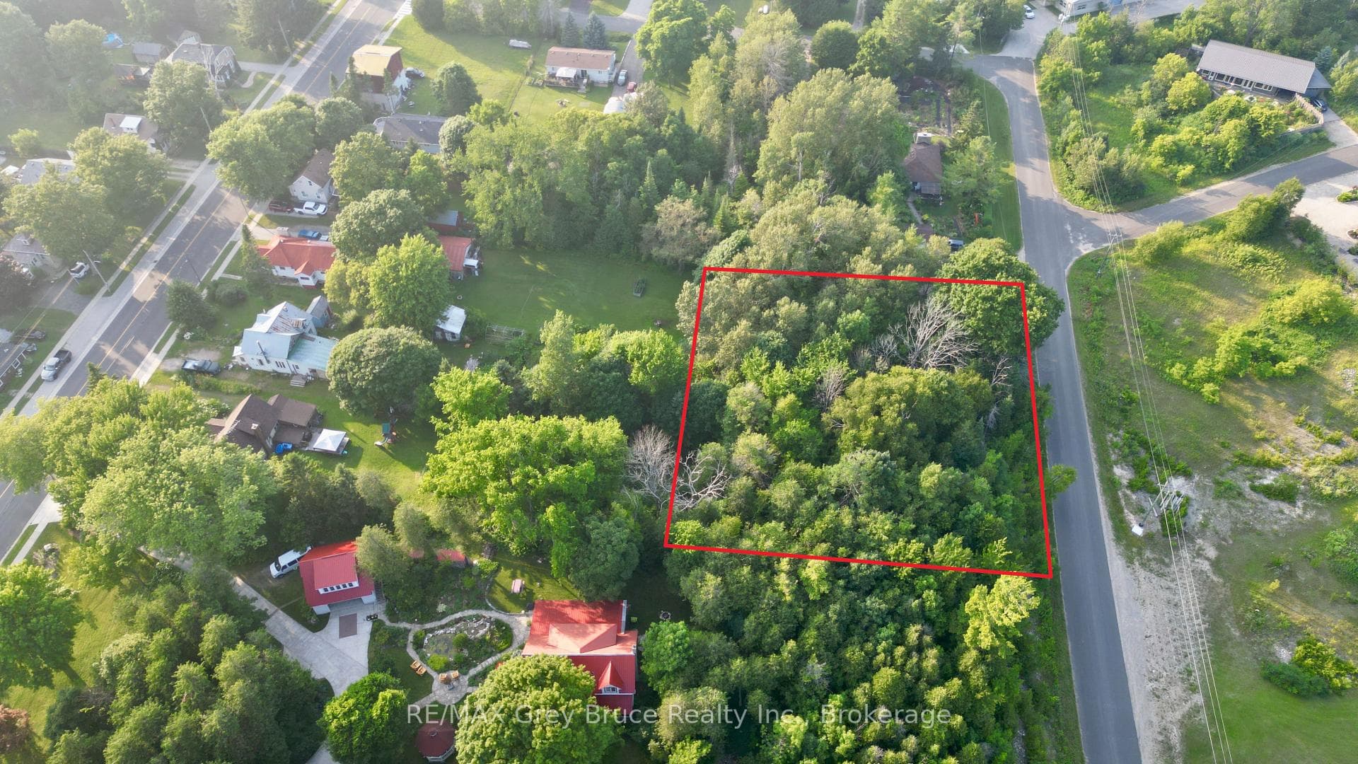 32 Helen Street, Northern Bruce Peninsula, ON N0H 1W0 - Photo 1