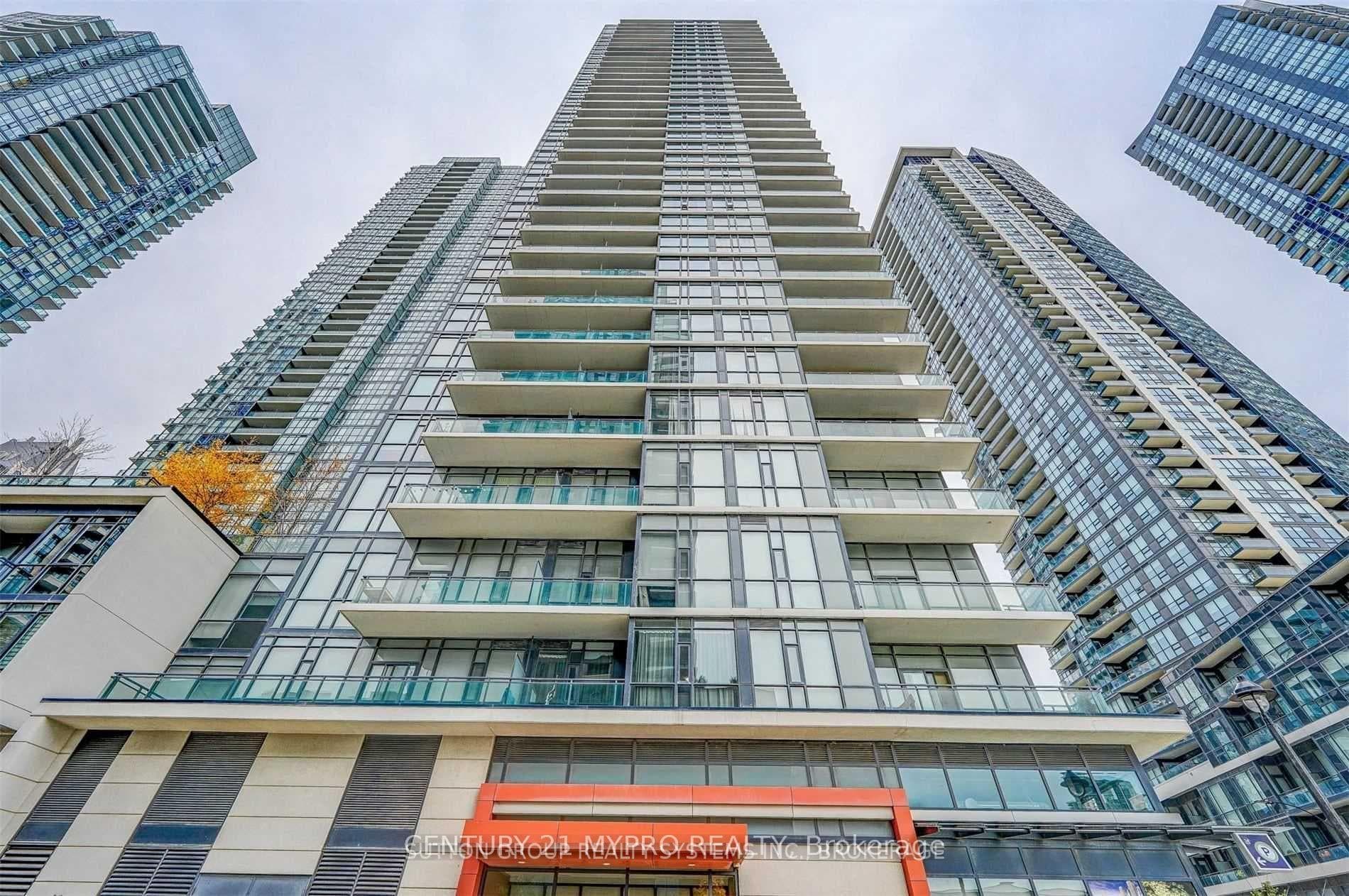 4065 Brickstone Mews Unit 2101, Mississauga, ON L5B 0G3 - Photo 1