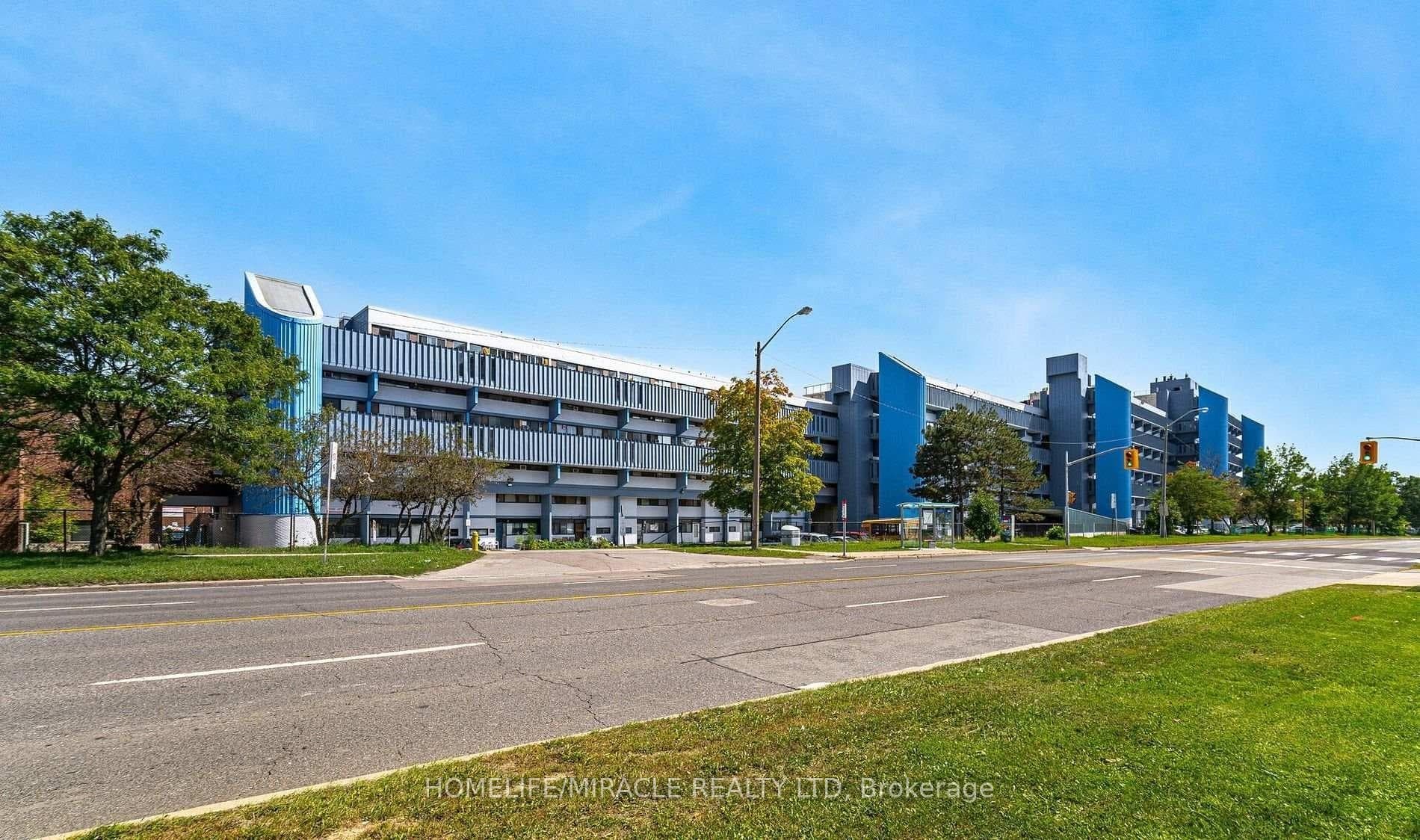 4673 Jane Street Unit 517, Downsview / Black Creek, ON M3N 2L1 - Photo 1