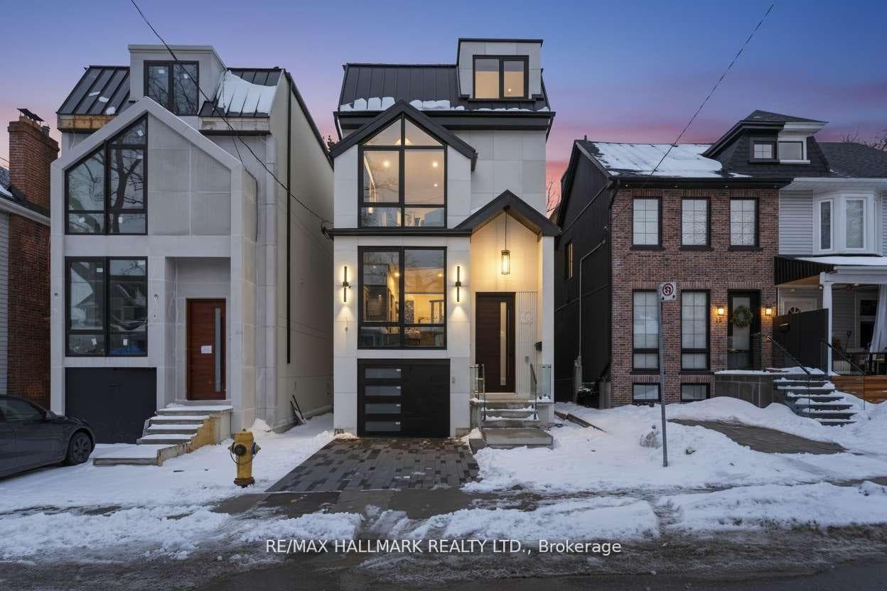 10 Wheeler Avenue, The Beaches / Upper Beaches, ON M4L 3V2 - Photo 1