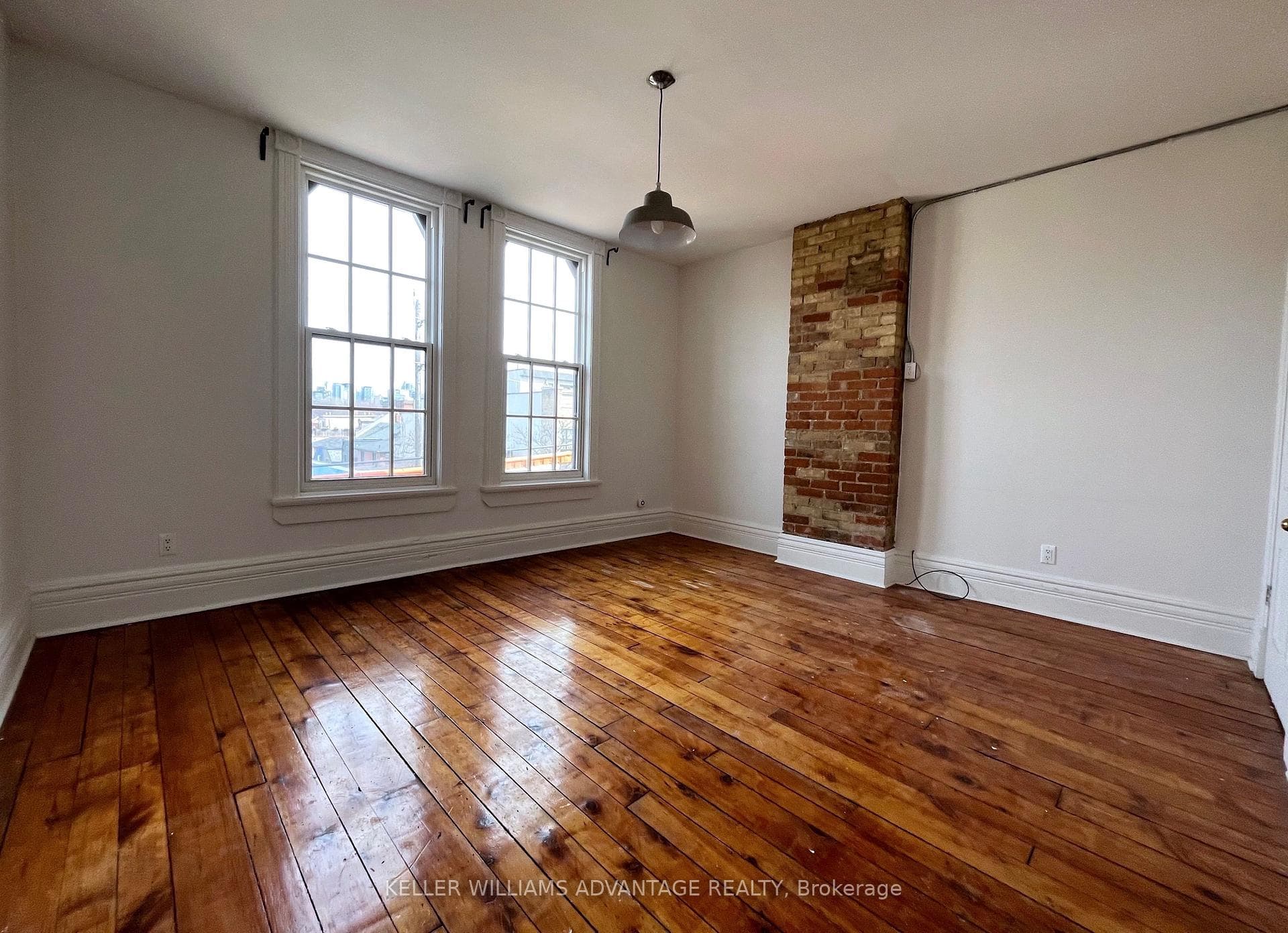 134 Ossington Avenue Unit 3rd Flr, Downtown Toronto / Waterfront, ON M6J 2Z5 - Photo 1