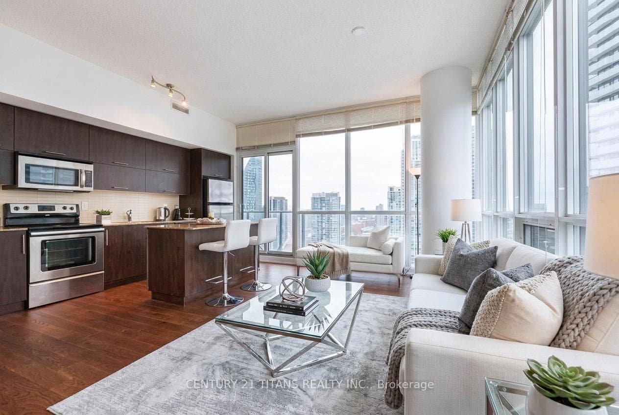 55 Bremner Boulevard Unit 2807, Toronto C01