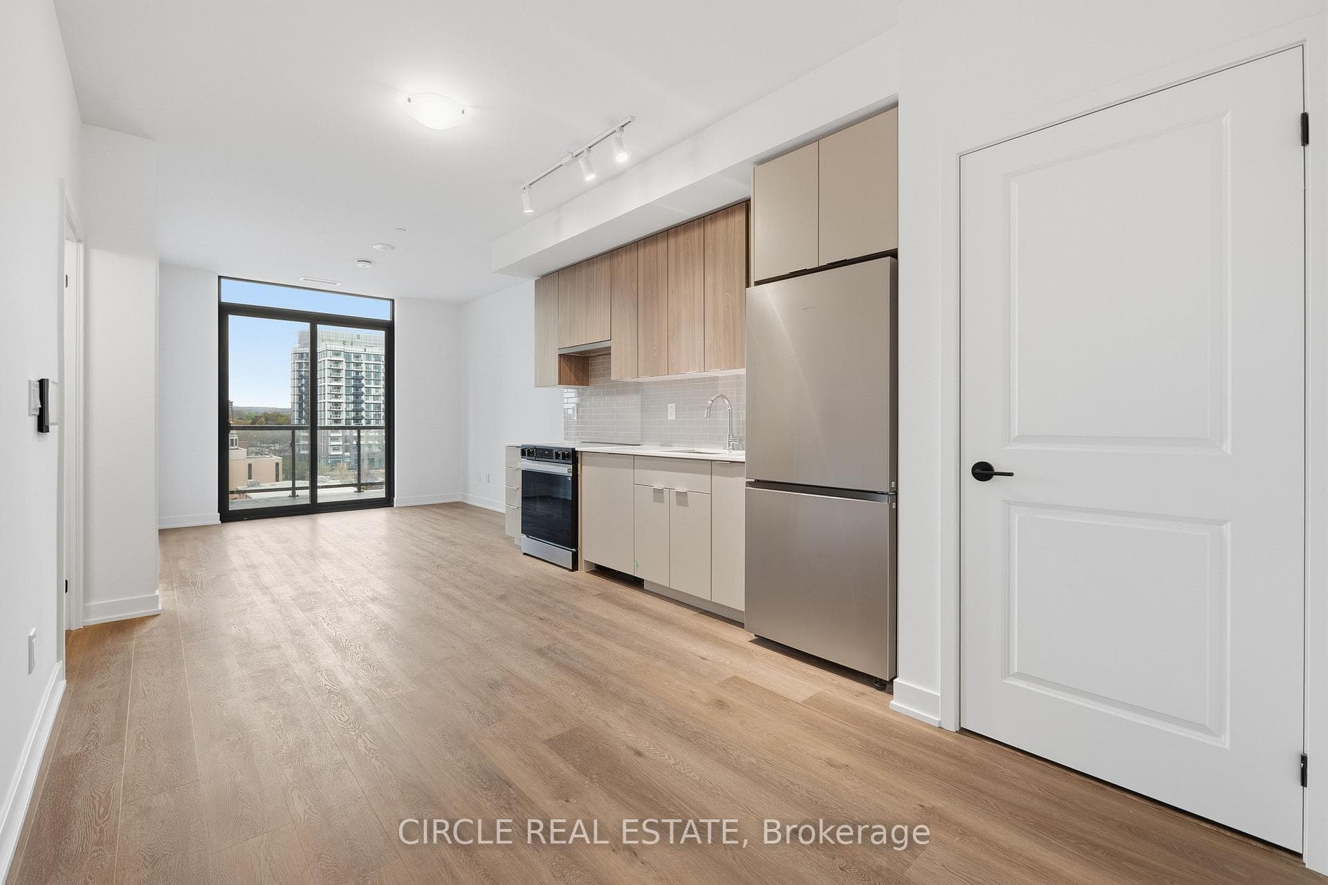 2075 Lakeshore Road Unit 505, Burlington