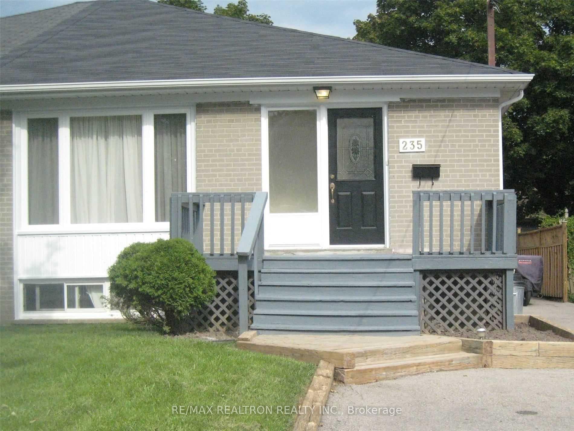 235 Neal Drive Unit 1-Bed Basement, Richmond Hill, ON L4C 3L2 - Photo 1