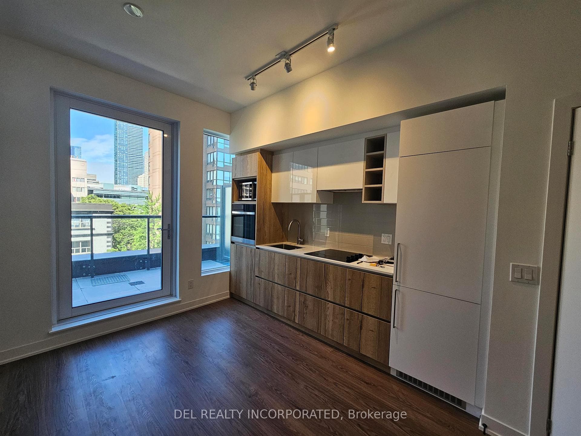 319 Jarvis Street Unit 503, Toronto C08