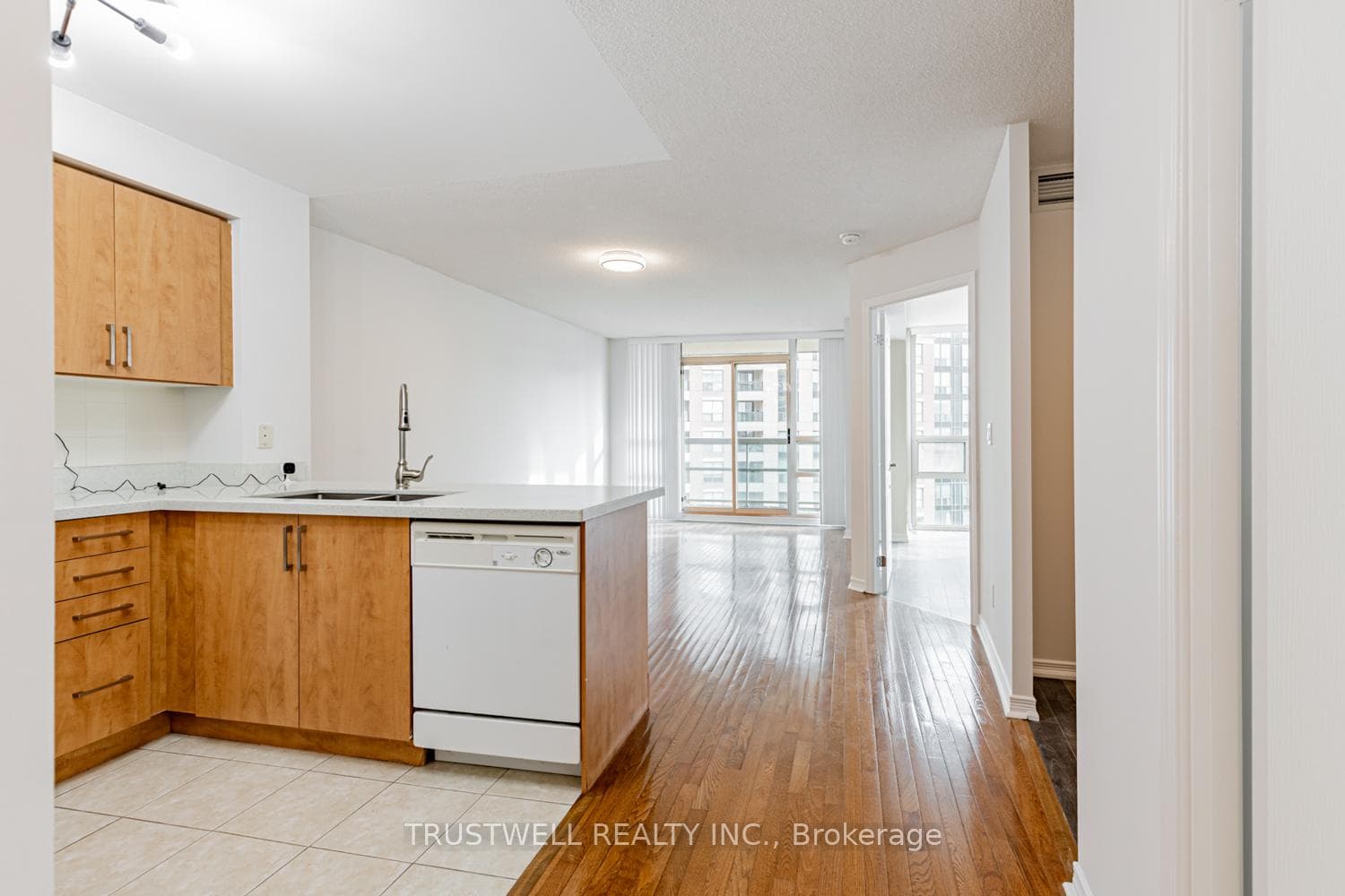 503 Beecroft Road Unit 1803, Thornhill / Willowdale, ON M2N 0A2 - Photo 1