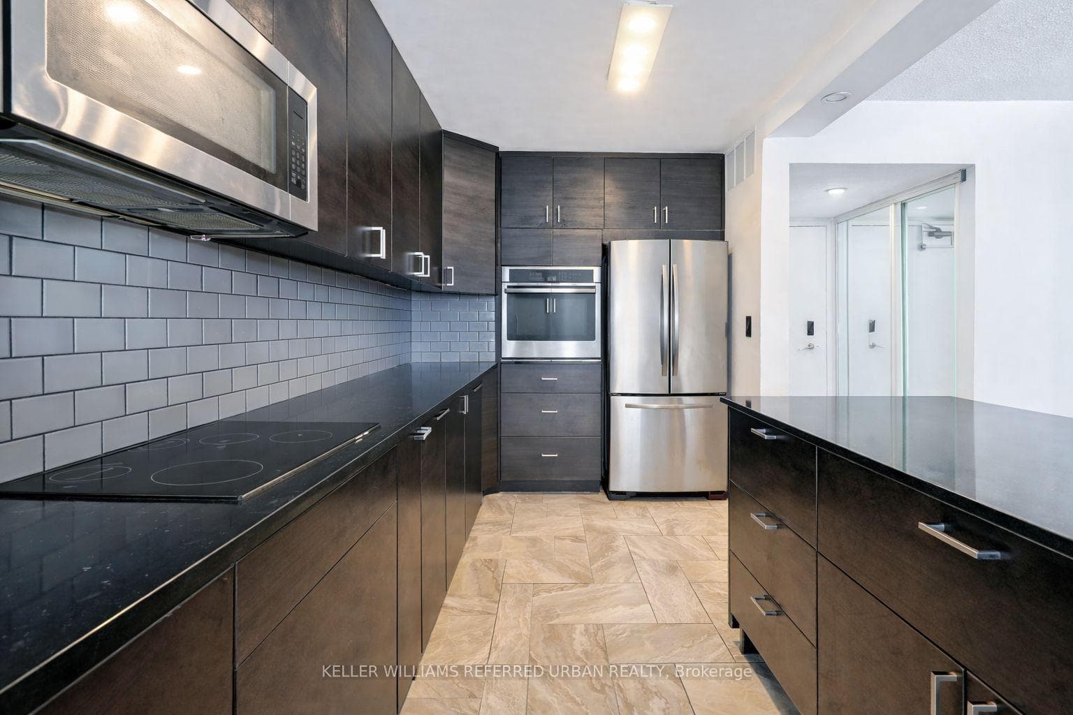 10 Martha Eaton Way Unit 1811, York / Weston, ON M6M 5B3 - Photo 1