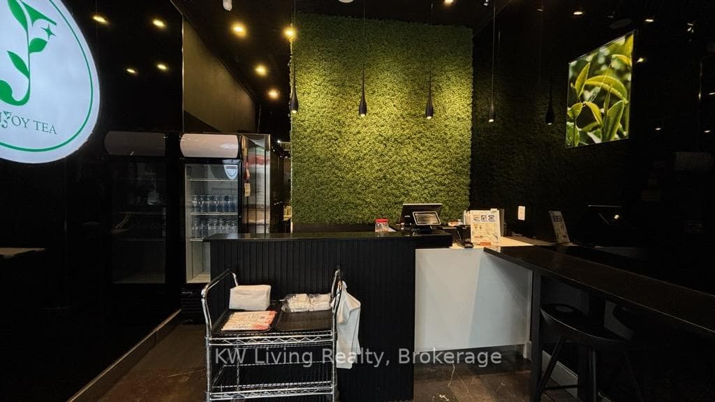 5 Northtown Way Unit 15, Willowdale / Newtonbrook, ON M2N 7L5 - Photo 1