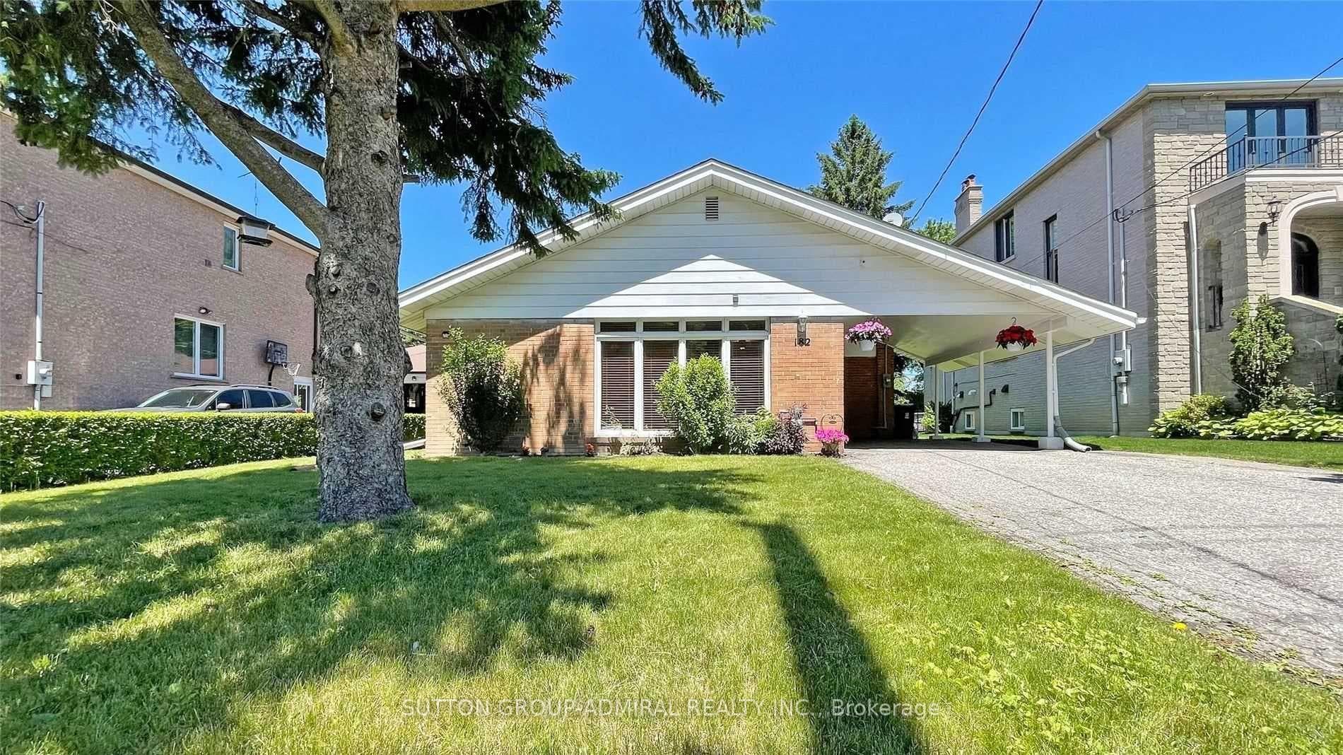 182 Reiner Road, North York (Bathurst Manor / Clanton Park), ON M3H 2L9 - Photo 1