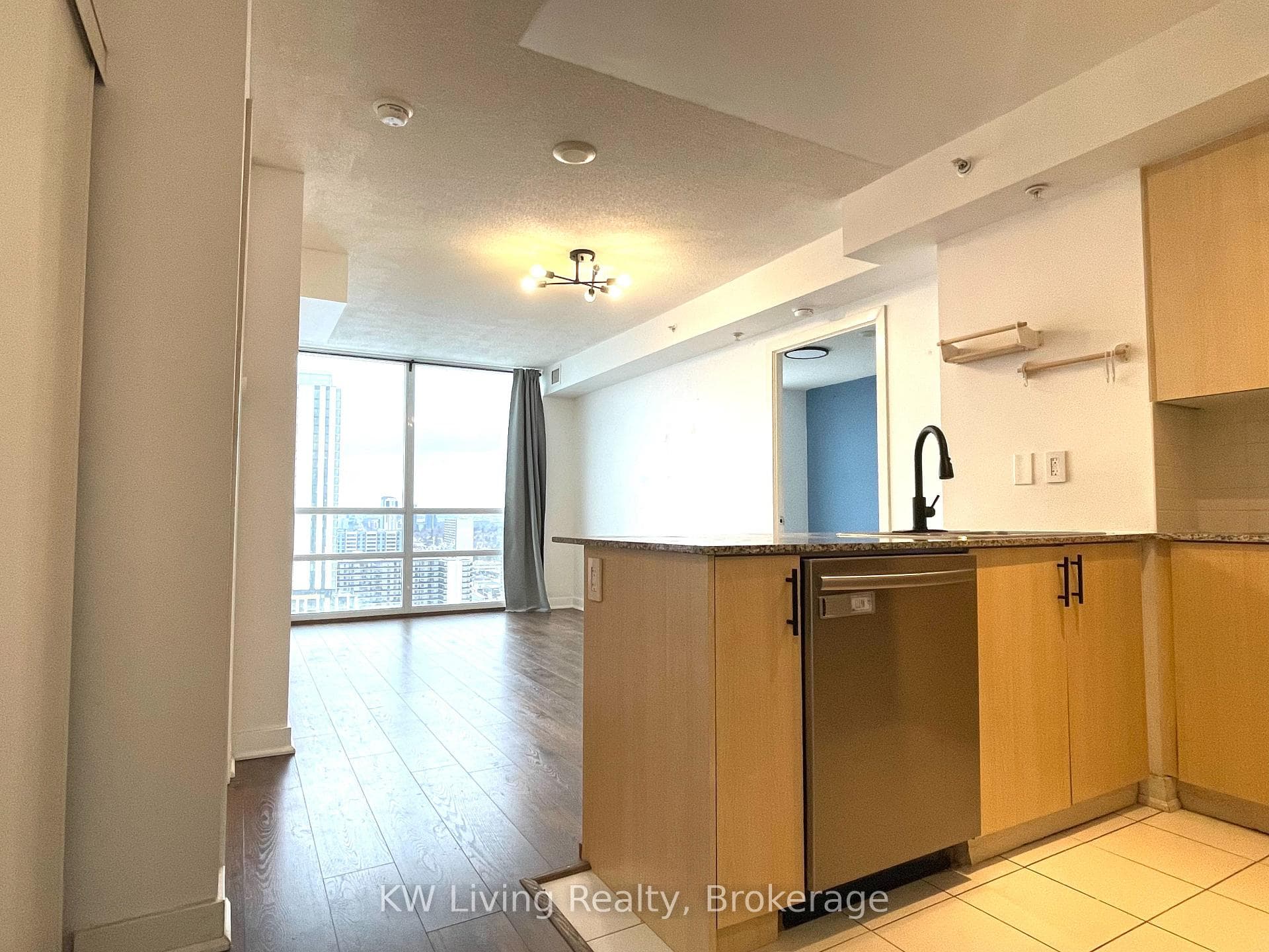 5740 Yonge Street Unit 2106, Thornhill / Willowdale, ON M2M 0B1 - Photo 1