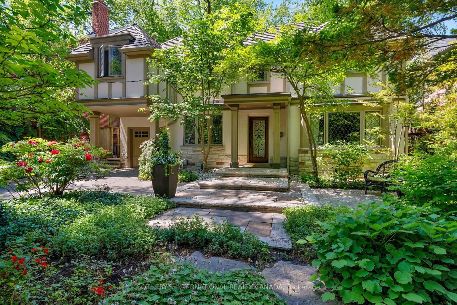 36 Donwoods Drive, Bridle Path / York Mills / Hoggs Hollow, ON M4N 2G1 - Photo 1