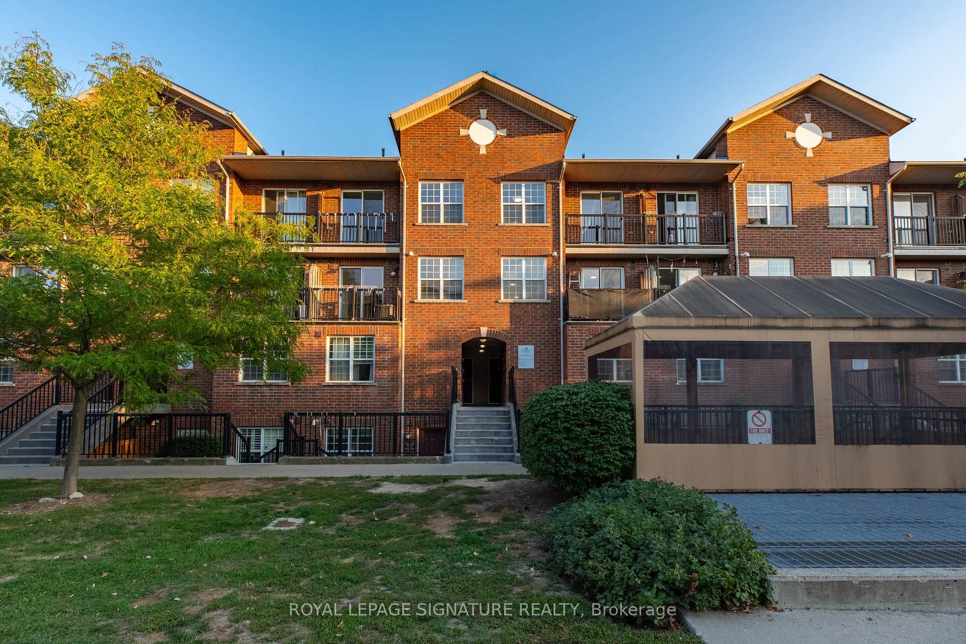45 Strangford Lane Unit 309, Dorset Park / Kennedy Park, ON M1L 0E5 - Photo 1