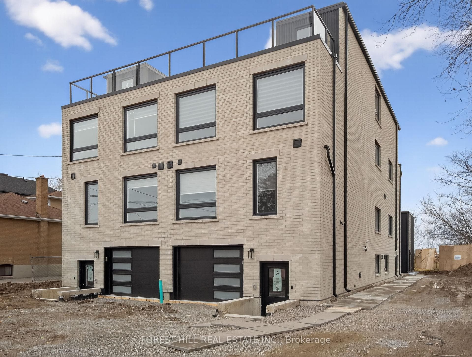 42 Chatfield Drive Unit A, Don Mills / Parkwoods / Victoria Village, ON M3B 1K5 - Photo 1