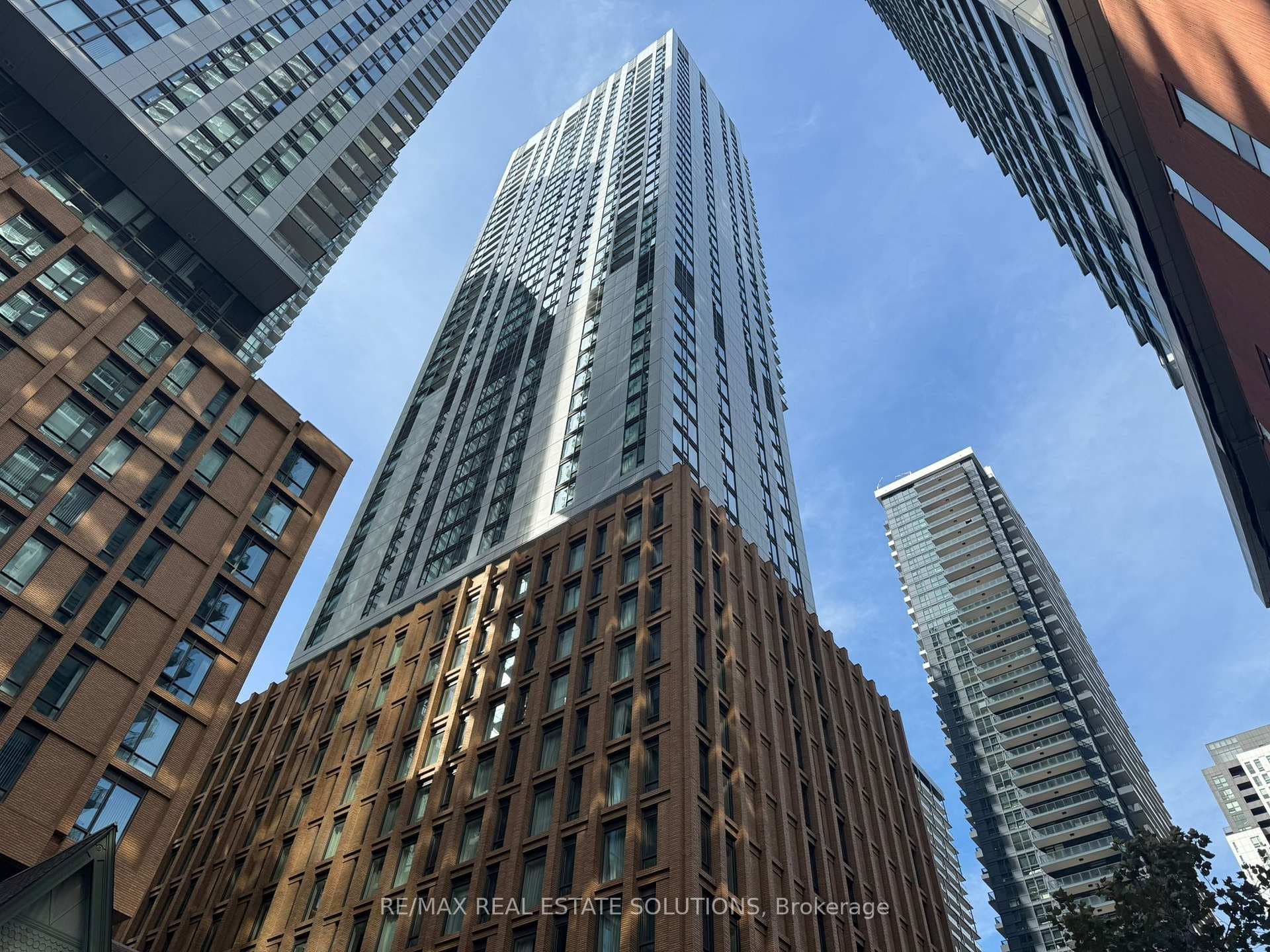 28 Widmer Street Unit 3726, Downtown Toronto / Waterfront, ON M5V 0T2 - Photo 1