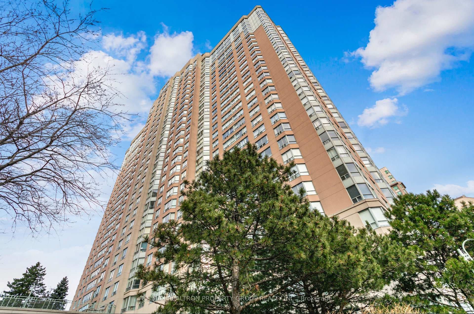 88 Corporate Drive Unit 1903, Scarborough (West Hill / Highland Creek), ON M1H 3G6 - Photo 1