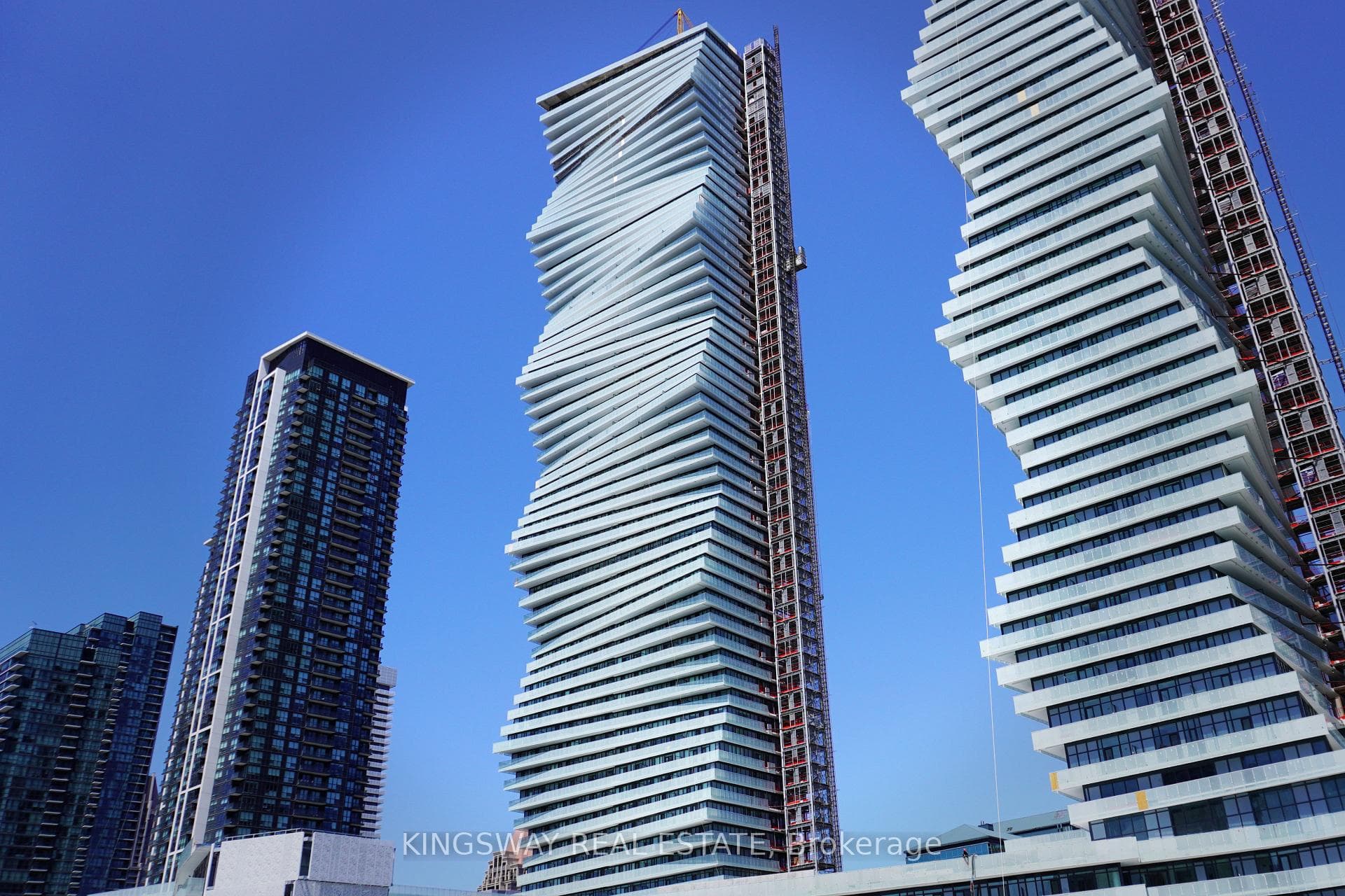 3900 Confederation Parkway Unit 2913, Mississauga, ON L5B 0M3 - Photo 1