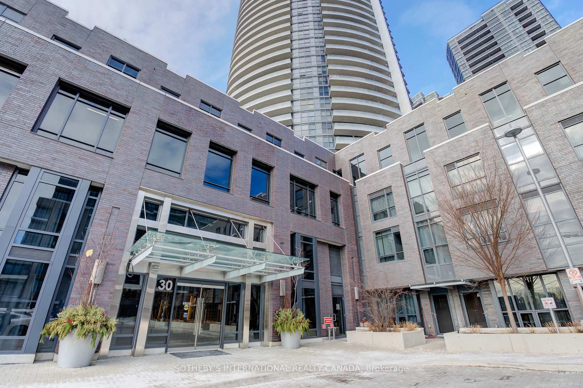 30 Gibbs Road Unit 2006, Etobicoke (Islington / Rexdale), ON M9B 0E4 - Photo 1