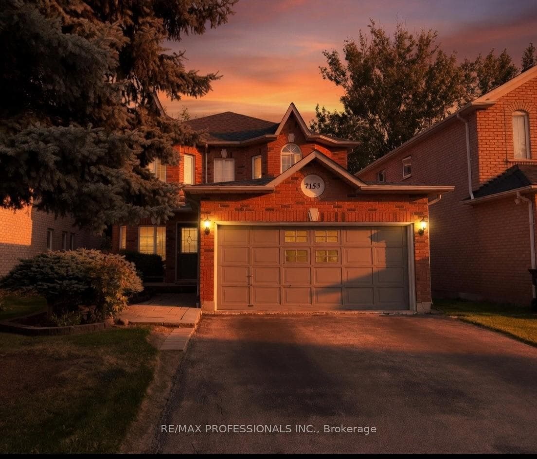 7153 Waldorf Way, Mississauga, ON L5N 7R3 - Photo 1