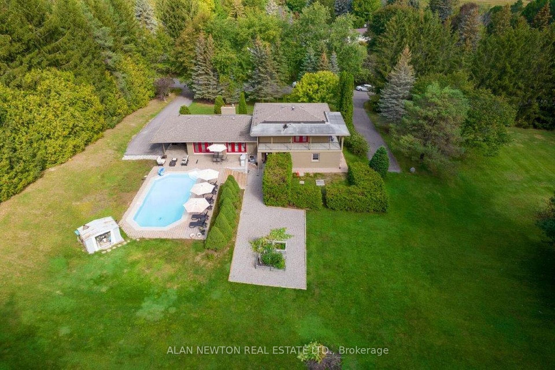 45 King View Crescent, King, ON L7B 1K5 - Photo 1