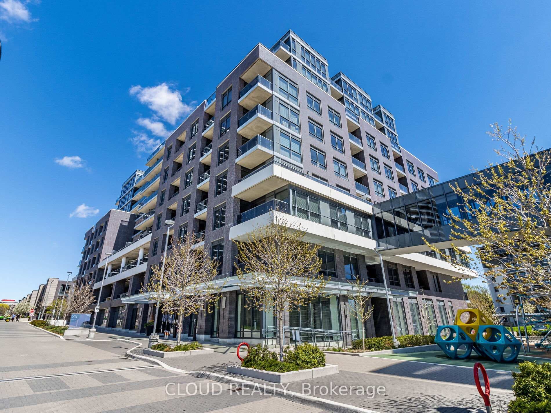 26 Gibbs Road Unit 732, Toronto W08