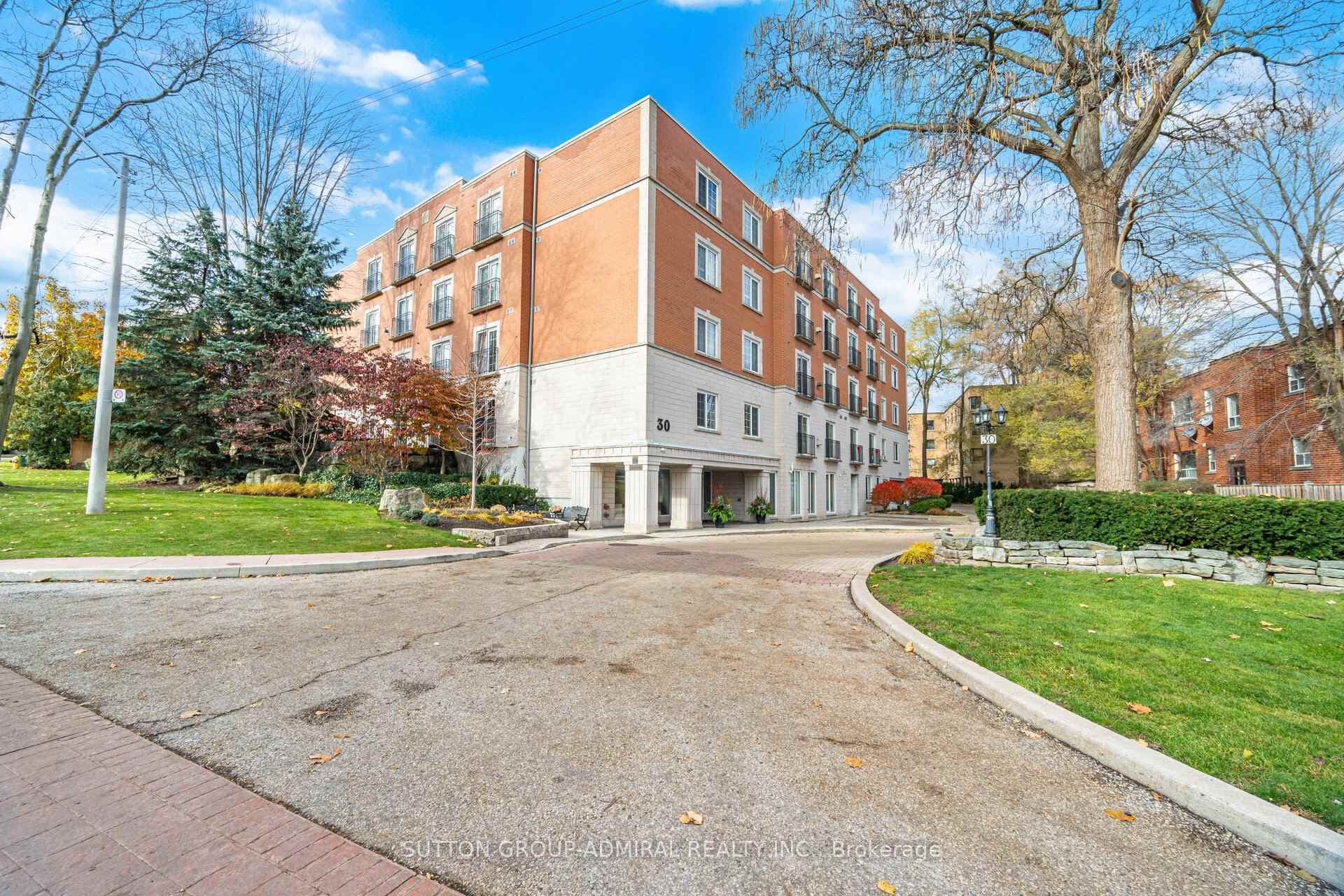 30 Anglesey Boulevard Unit 304, Etobicoke (Islington / Rexdale), ON M9A 3B5 - Photo 1