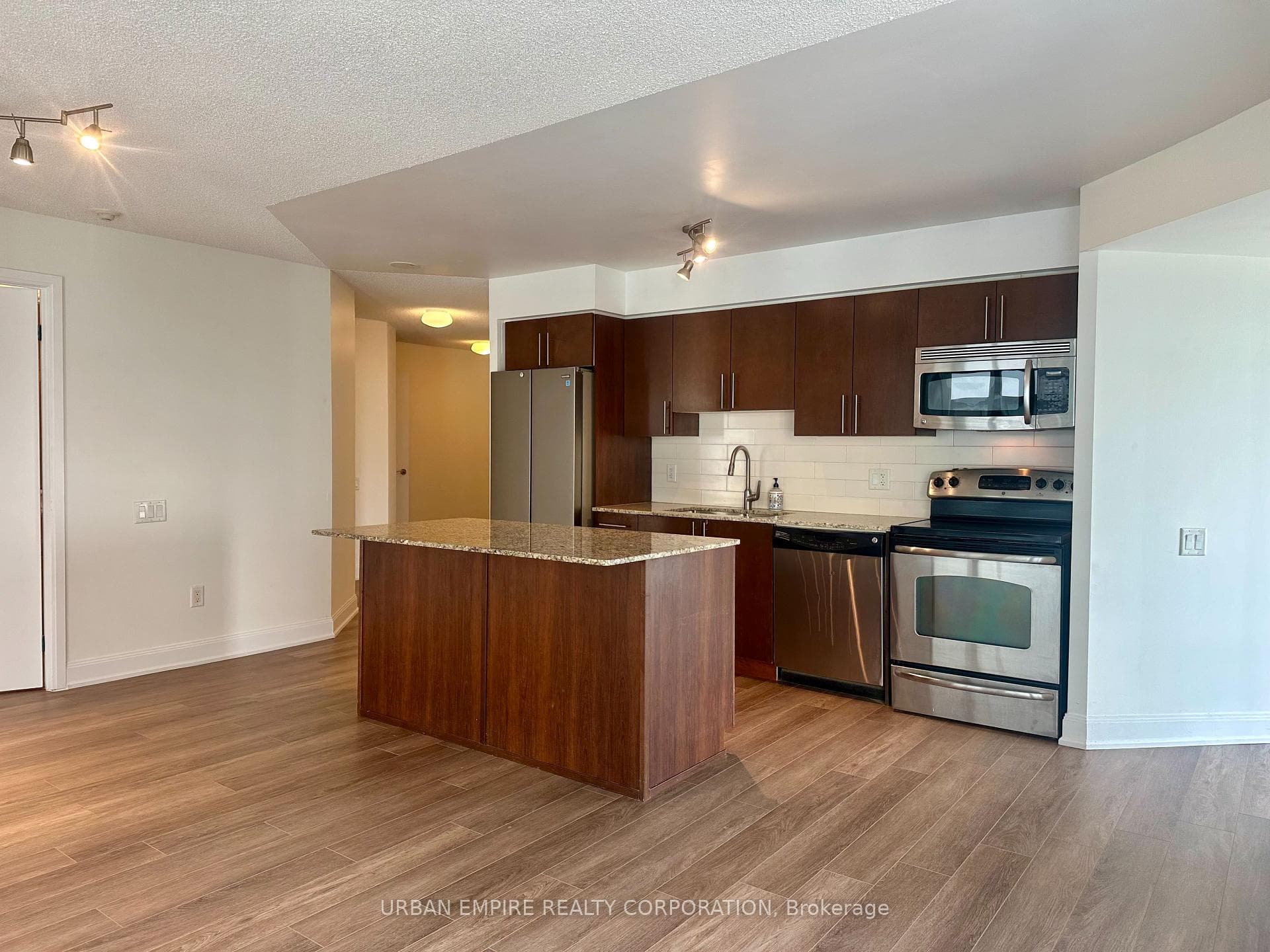 2191 Yonge Street Unit 1508, Toronto C10