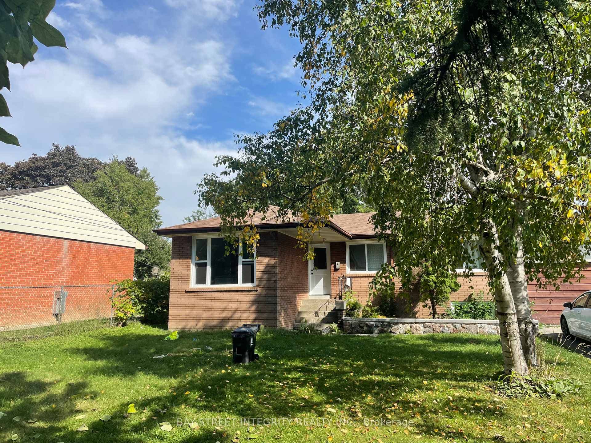 43 Fairglen Avenue, Scarborough Village / Eglinton East, ON M1T 1G8 - Photo 1