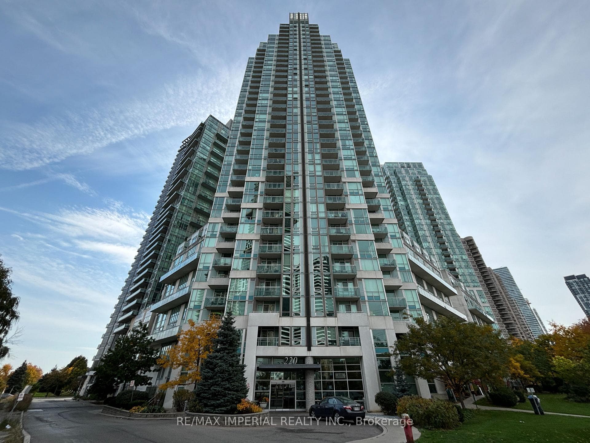 220 Burnhamthorpe Road Unit 2110, Mississauga