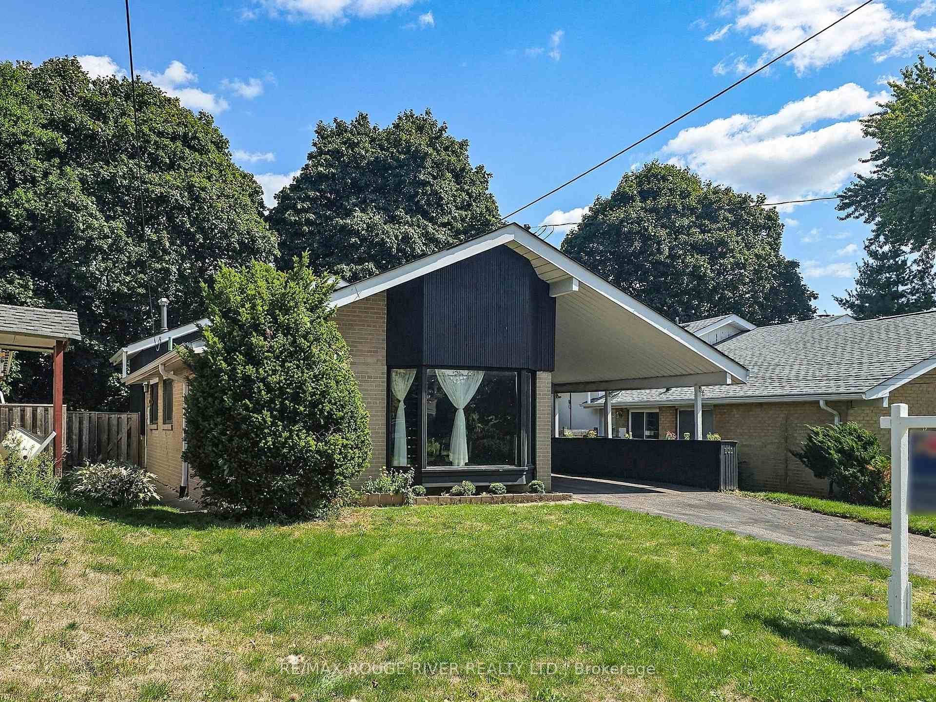 101 Oakley Boulevard, Scarborough (West Hill / Highland Creek), ON M1P 3P8 - Photo 1