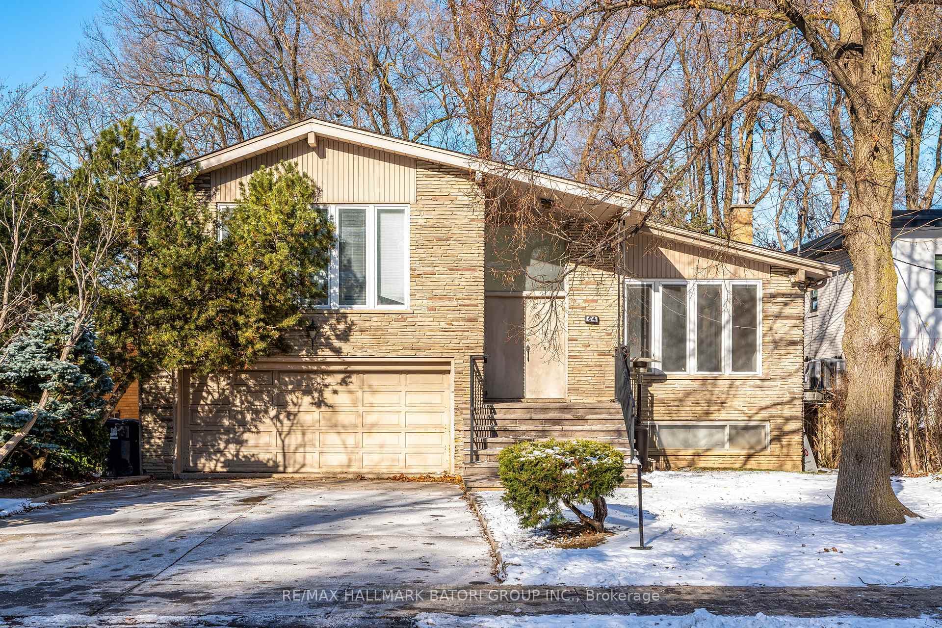 64 Prue Avenue, Lawrence Park / Bedford Park, ON M6B 1R5 - Photo 1