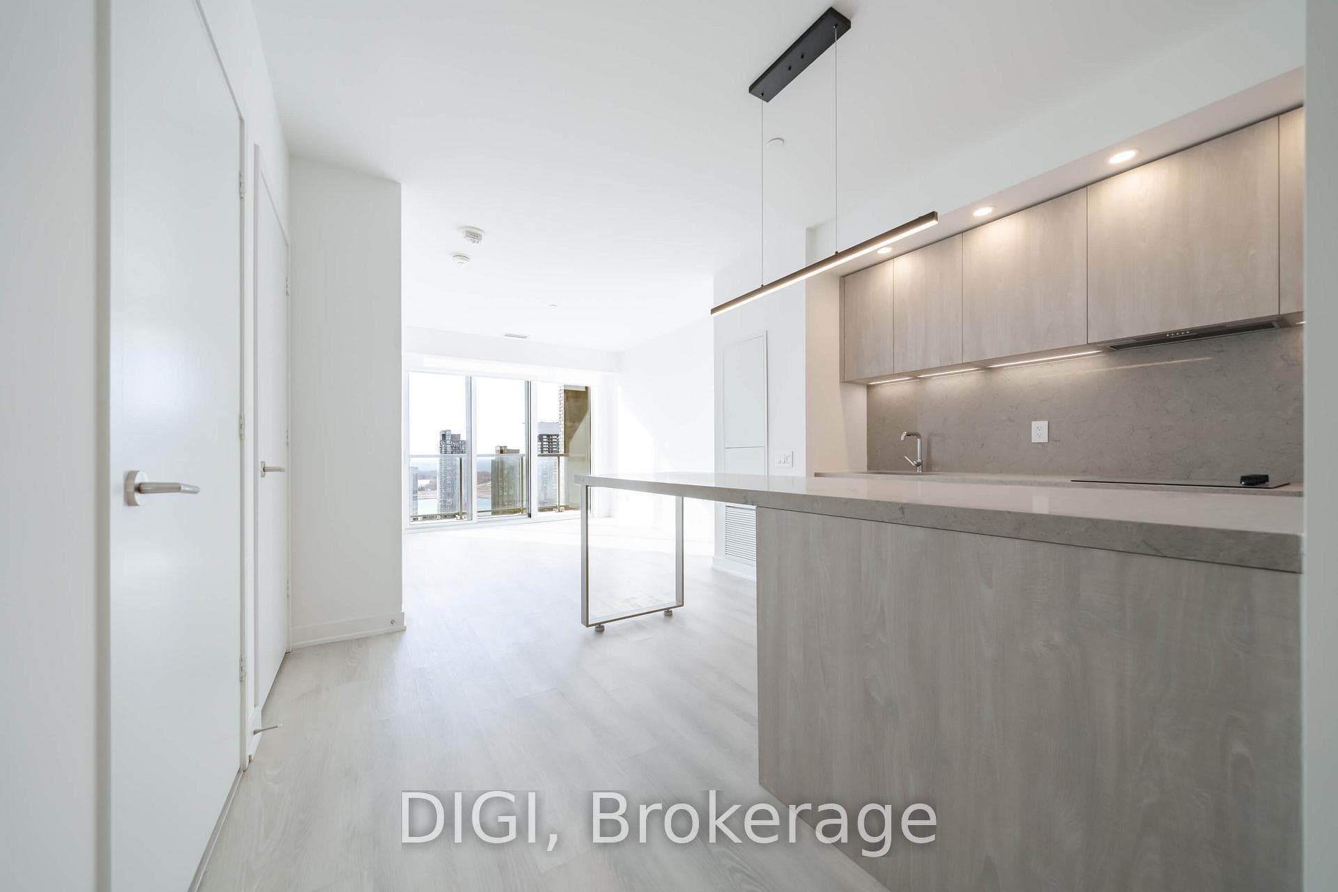 57 Spadina Avenue Unit 3304, Downtown Toronto / Waterfront, ON M5V 0T9 - Photo 1