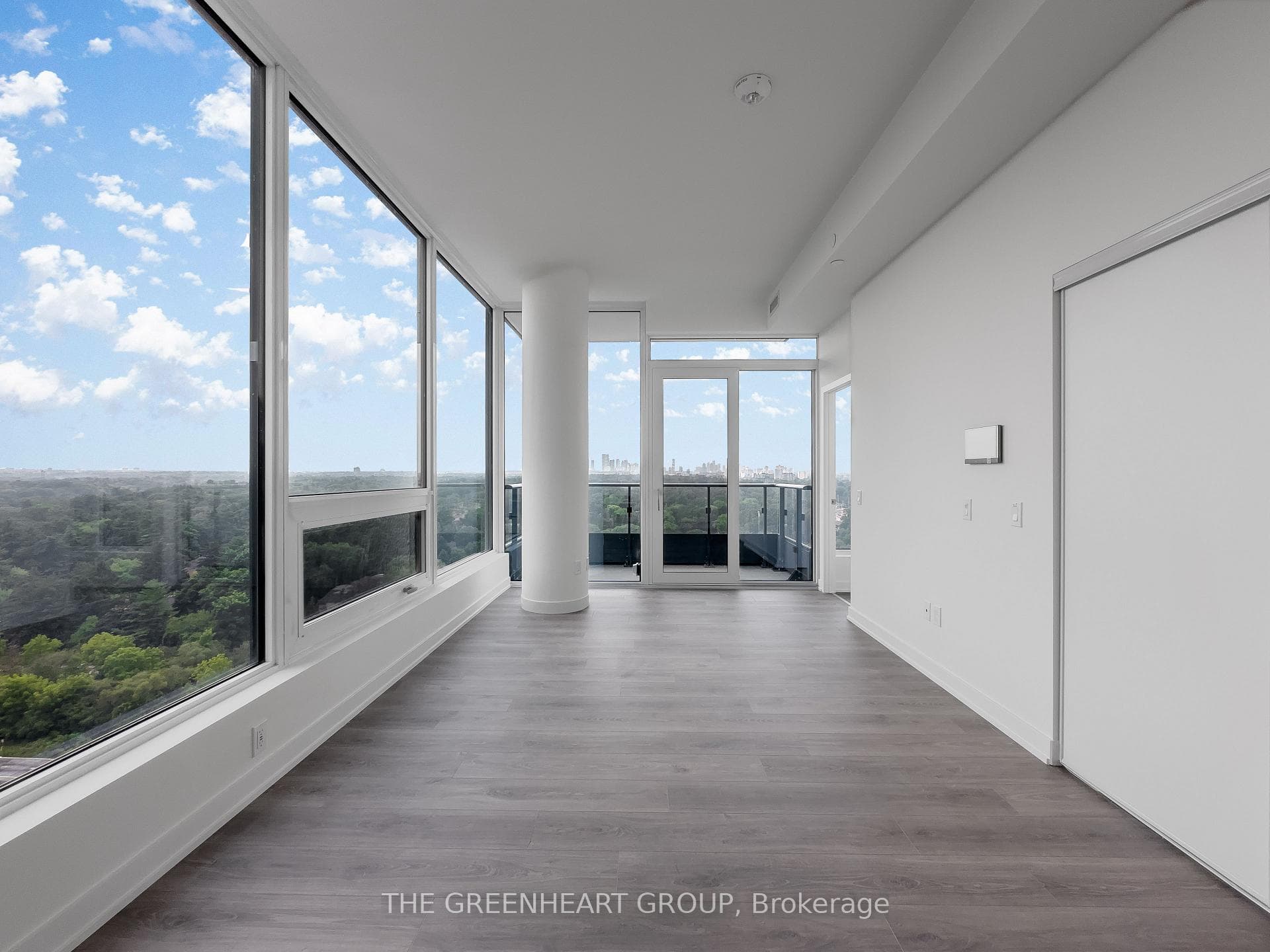 28 Ann Street Unit 1907, Mississauga, ON L5G 0E1 - Photo 1