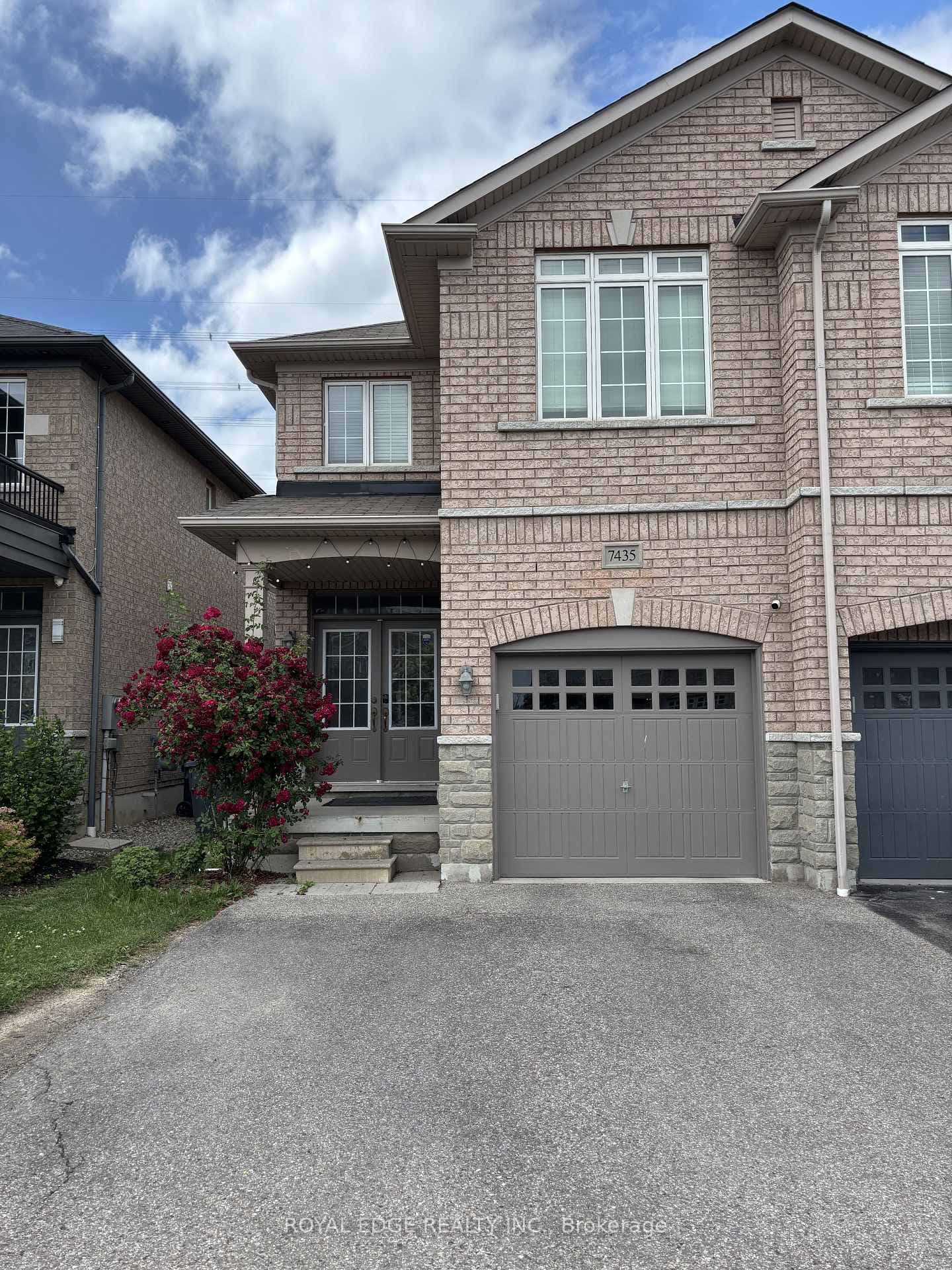 7435 Saint Barbara Boulevard, Mississauga, ON L5W 0G3 - Photo 1