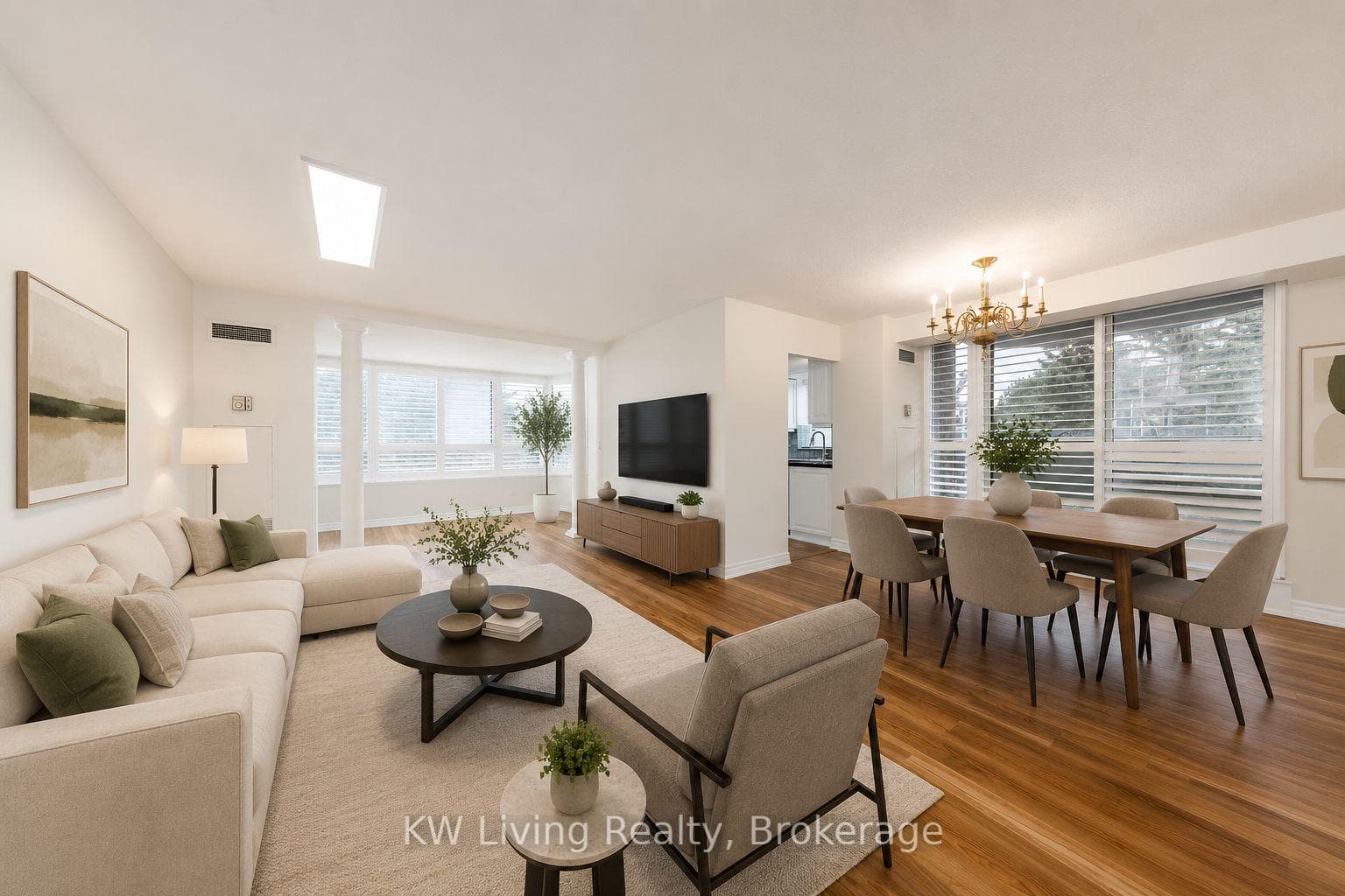33 Weldrick Road Unit 210, Richmond Hill, ON L4C 8W4 - Photo 1