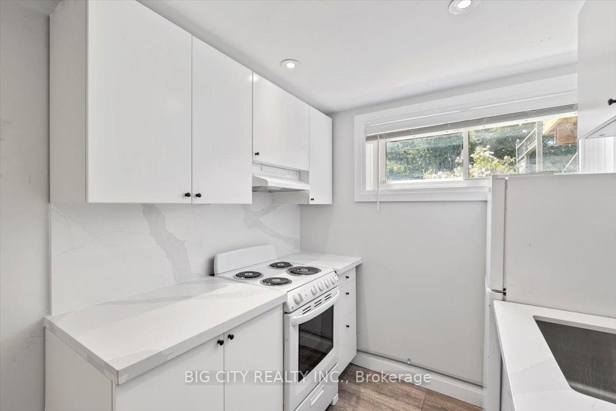 18 Wexford Boulevard Unit Bsmt2, Dorset Park / Kennedy Park, ON M1R 1L1 - Photo 1