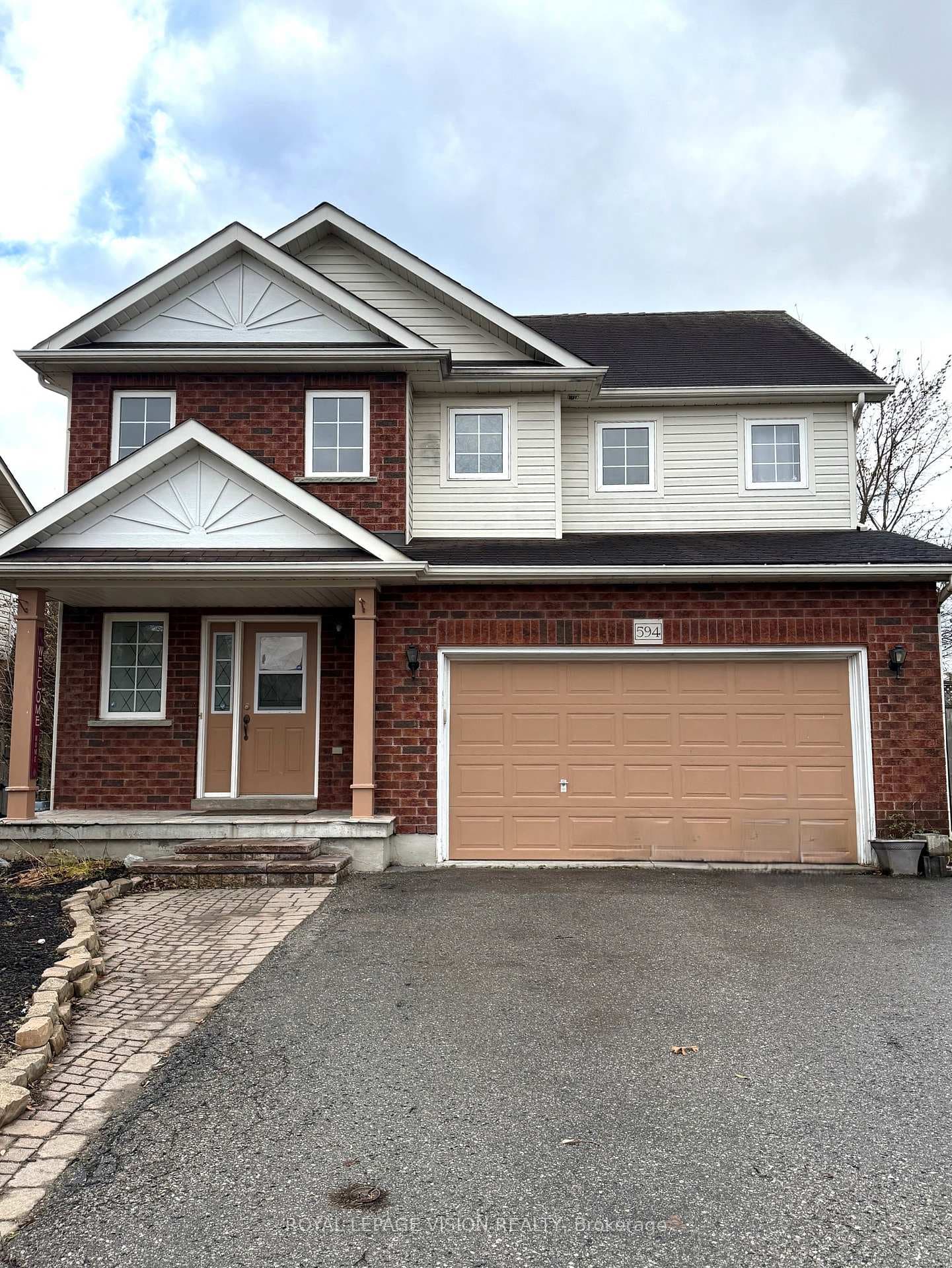 594 Flagstone Court, Oshawa