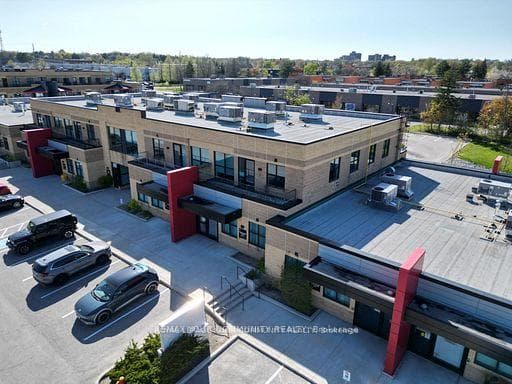 2155 Dunwin Drive Unit 28, Mississauga, ON L5L 4M1 - Photo 1