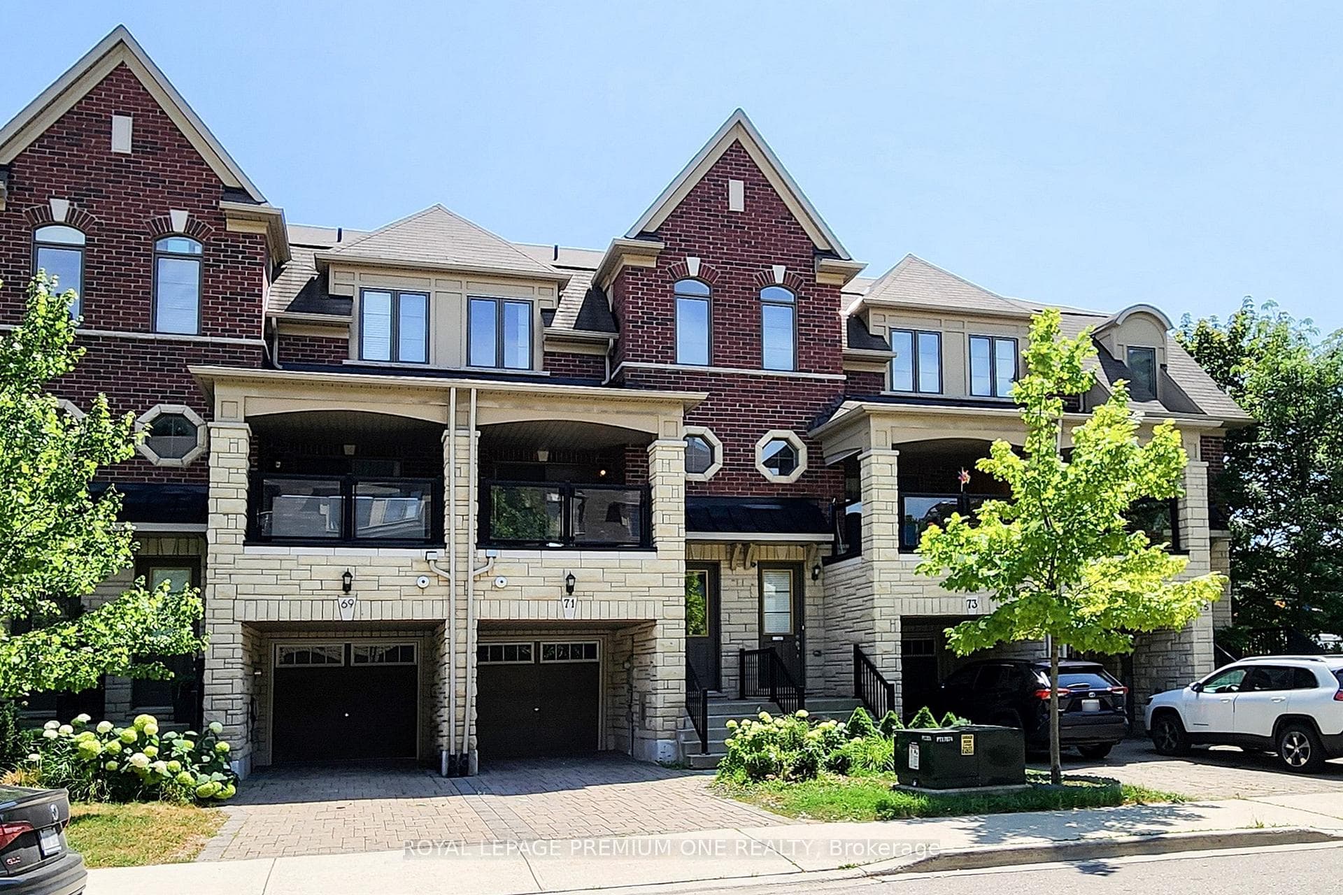 71 Dryden Way, Etobicoke (Kingsview Village / Humber Heights), ON M9R 0B2 - Photo 1