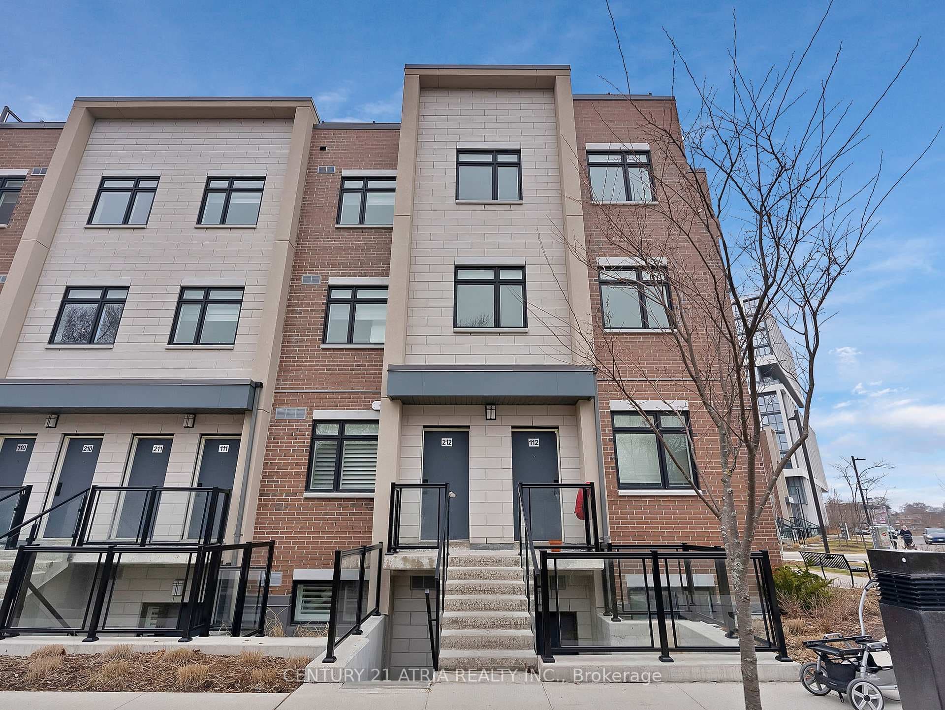 1062 Douglas Mccurdy Common Unit 228, Mississauga, ON L5G 0C6 - Photo 1