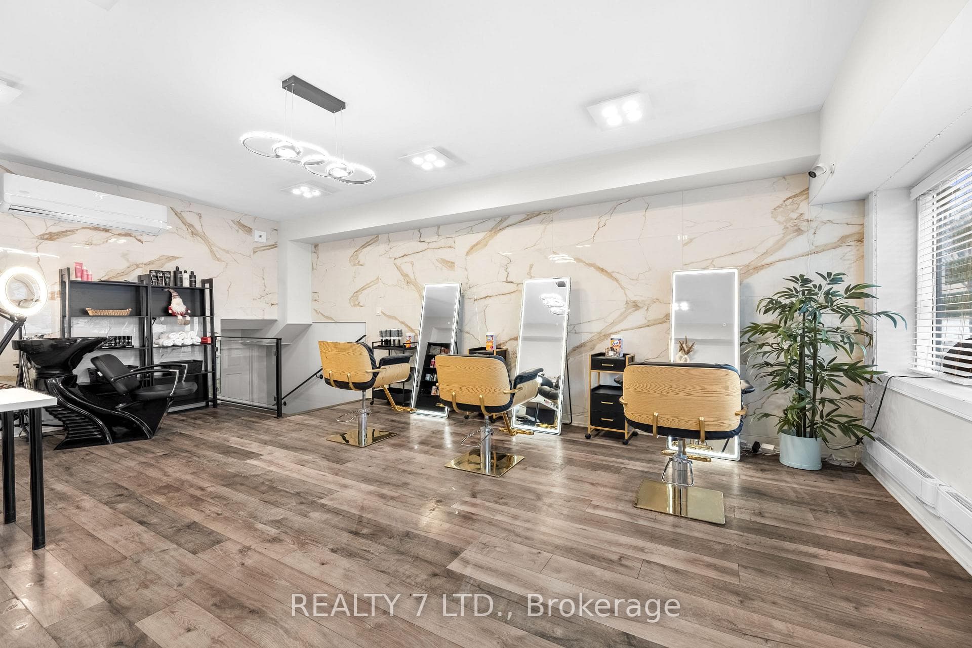 1010 Lagoon Street Unit 131, Mississauga, ON L5G 0B2 - Photo 1