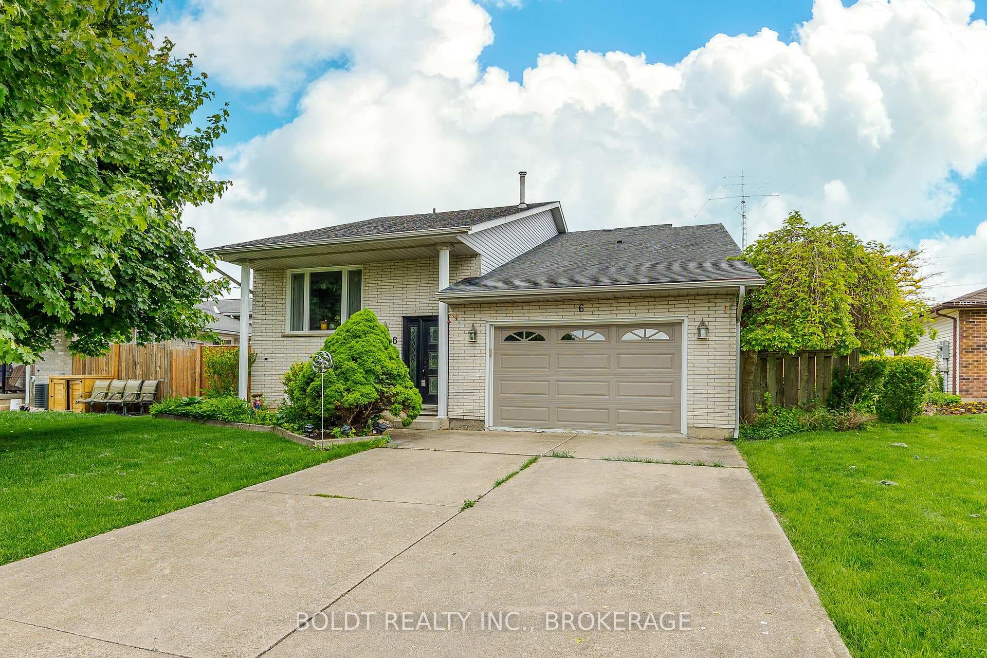 6 Stephenson Court, Thorold