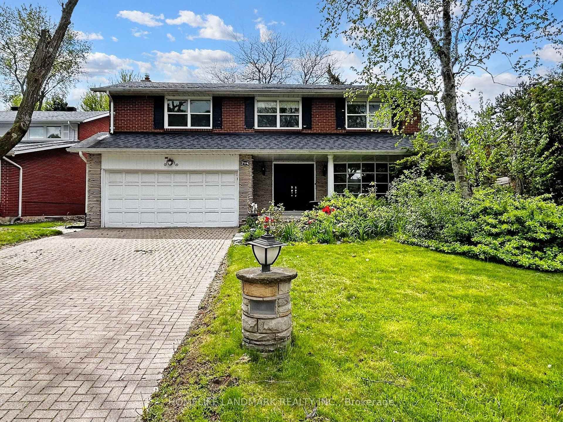714 Conacher Drive, Willowdale / Newtonbrook, ON M2M 3N6 - Photo 1