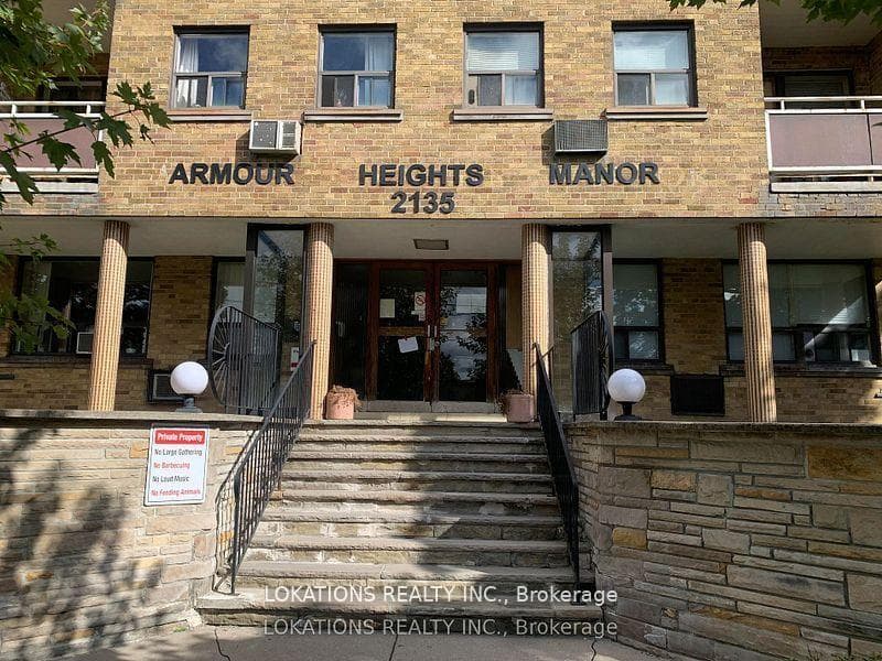 2135 Avenue Road Unit 313, Lawrence Park / Bedford Park, ON M5M 3M6 - Photo 1