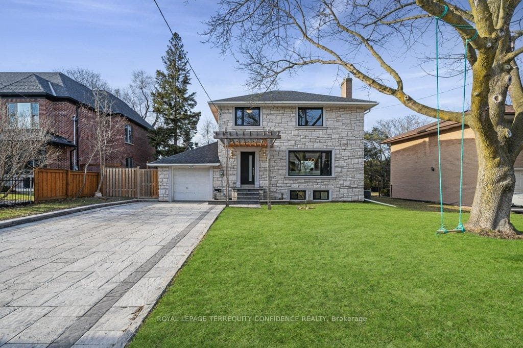 8 Glenelia Avenue, Willowdale / Newtonbrook, ON M2M 2K7 - Photo 1