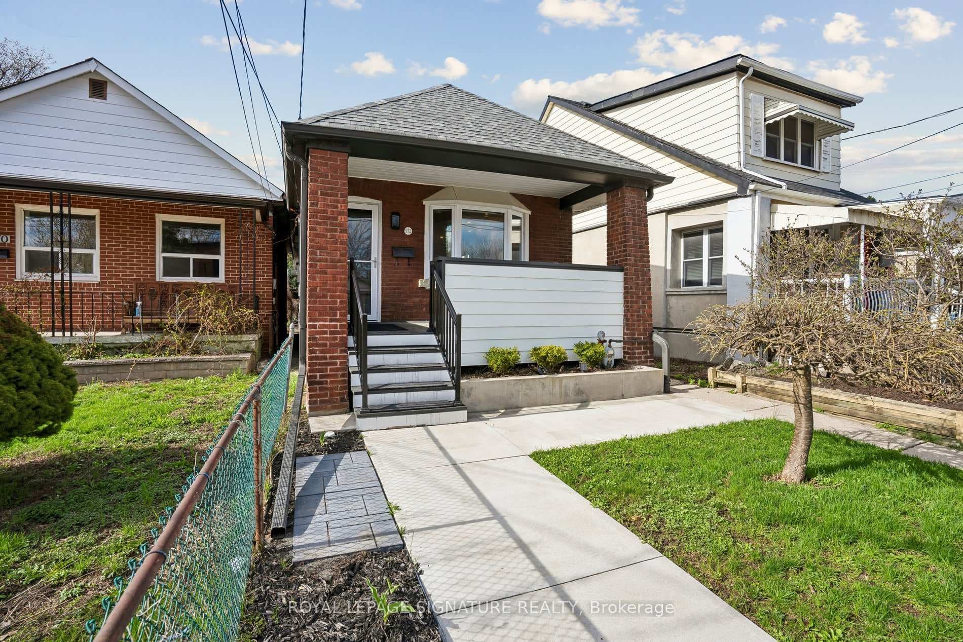 972 Cosburn Avenue, Danforth / East York, ON M4C 2W9 - Photo 1