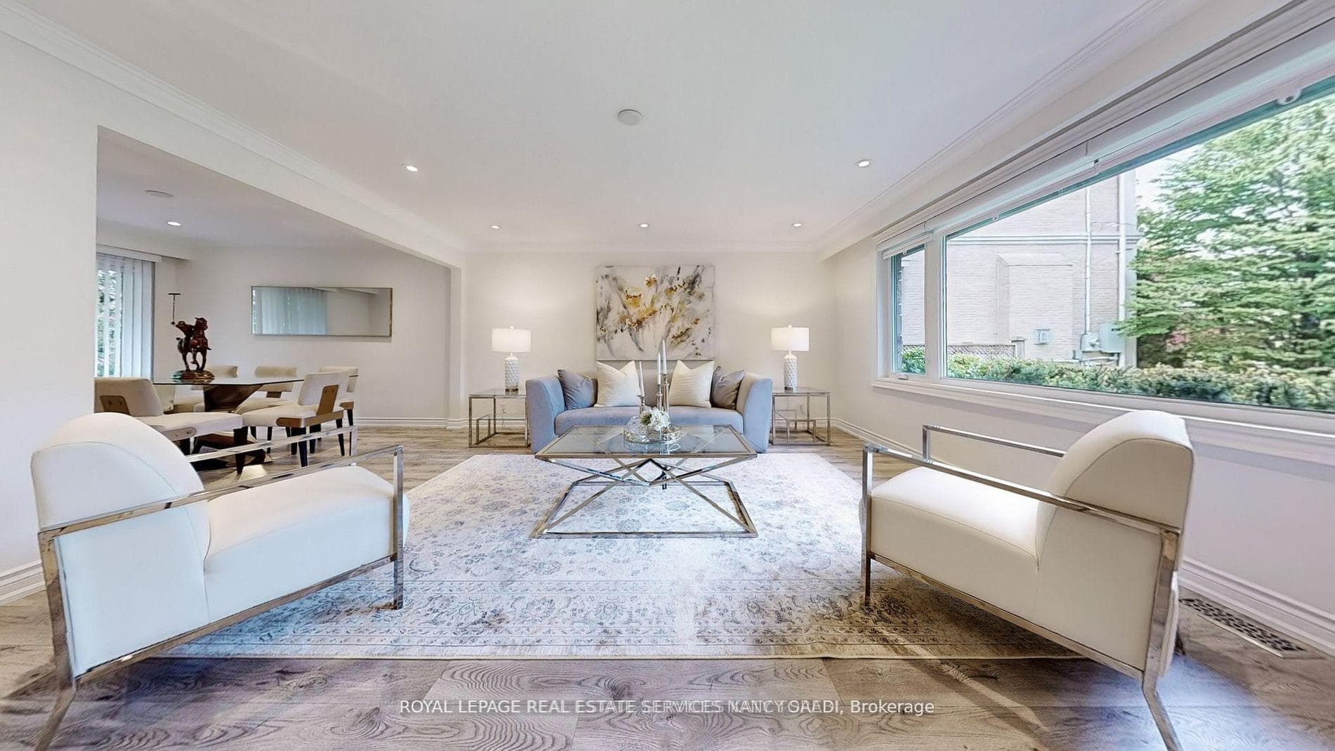 15 Farrington Drive, Bridle Path / York Mills / Hoggs Hollow, ON M2L 2B4 - Photo 1