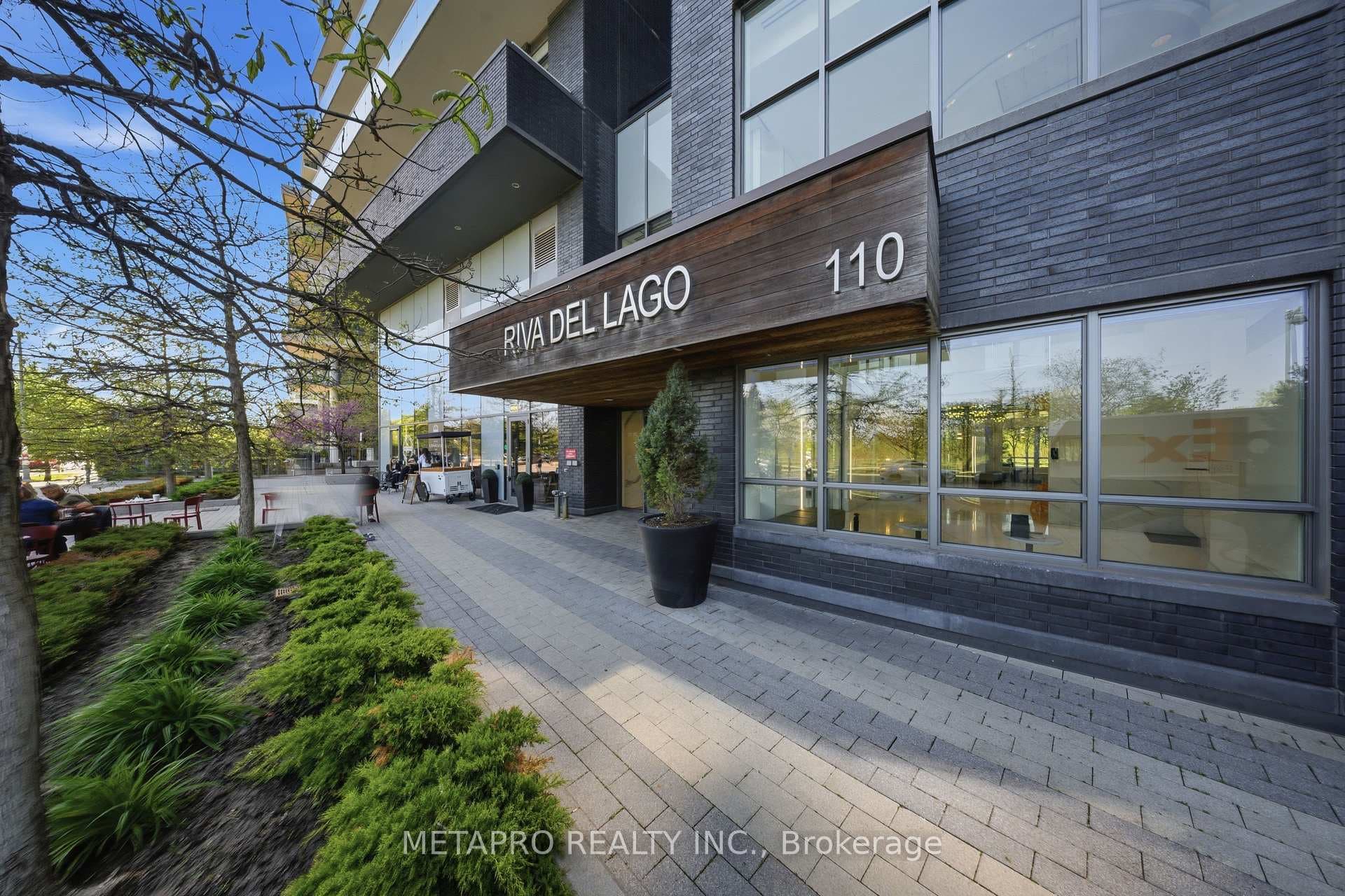 110 Marine Parade Drive Unit 809, Liberty Village / Parkdale / South Parkdale, ON M8V 0A3 - Photo 1