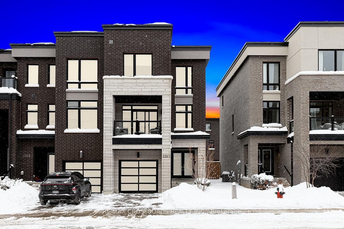1367 Gull Crossing, Pickering, ON L1W 0B7 - Photo 1
