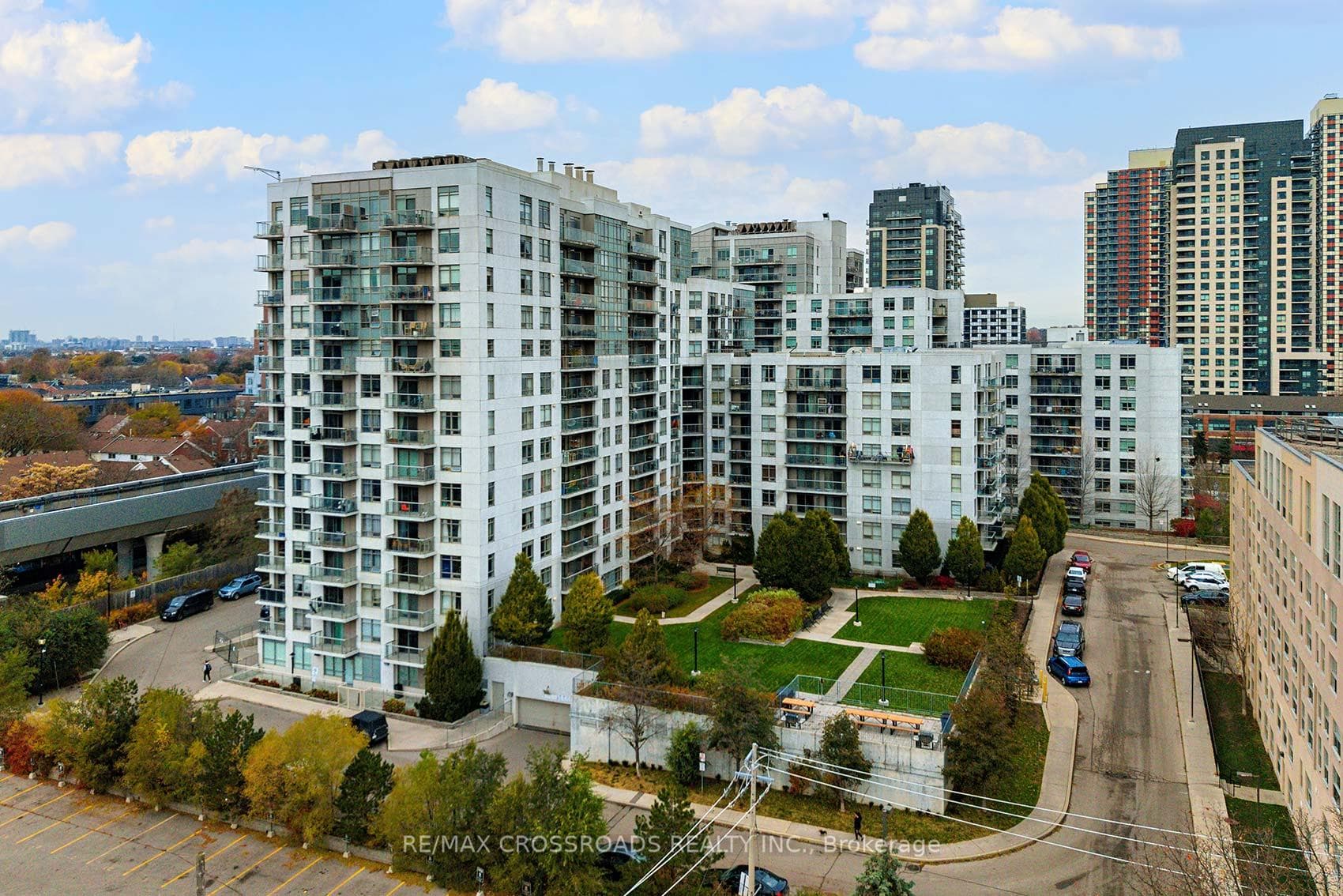 812 Lansdowne Avenue Unit 114, Bloor West Village / Swansea, ON M6H 4K5 - Photo 1