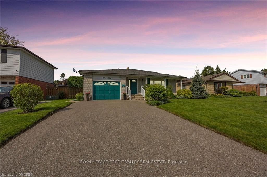 33 Greystone Crescent, Brampton
